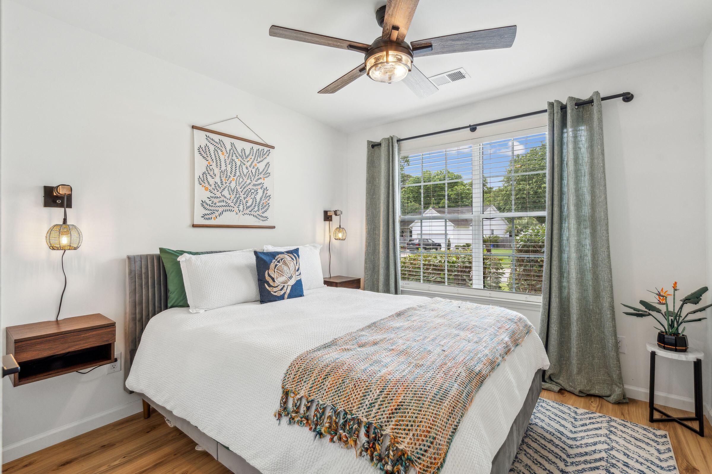 1077 Farmington Road