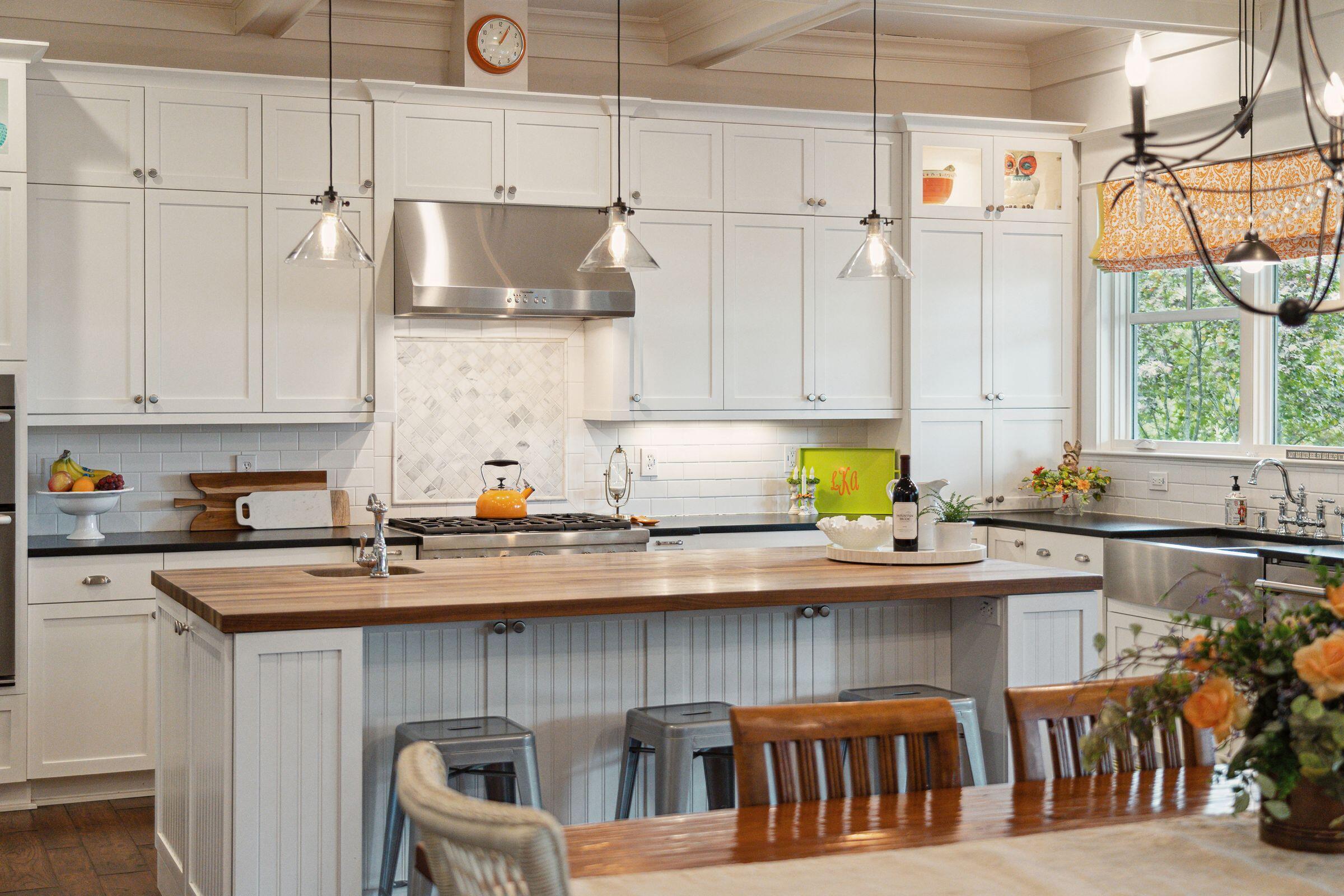 4215 Ten Shillings Way