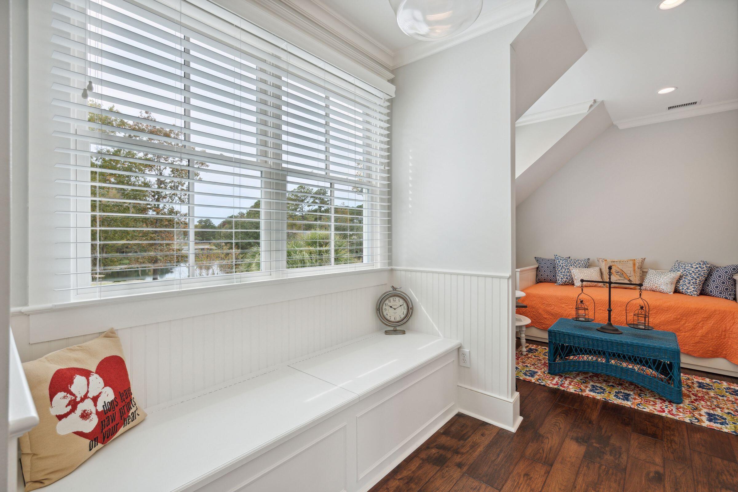 4215 Ten Shillings Way