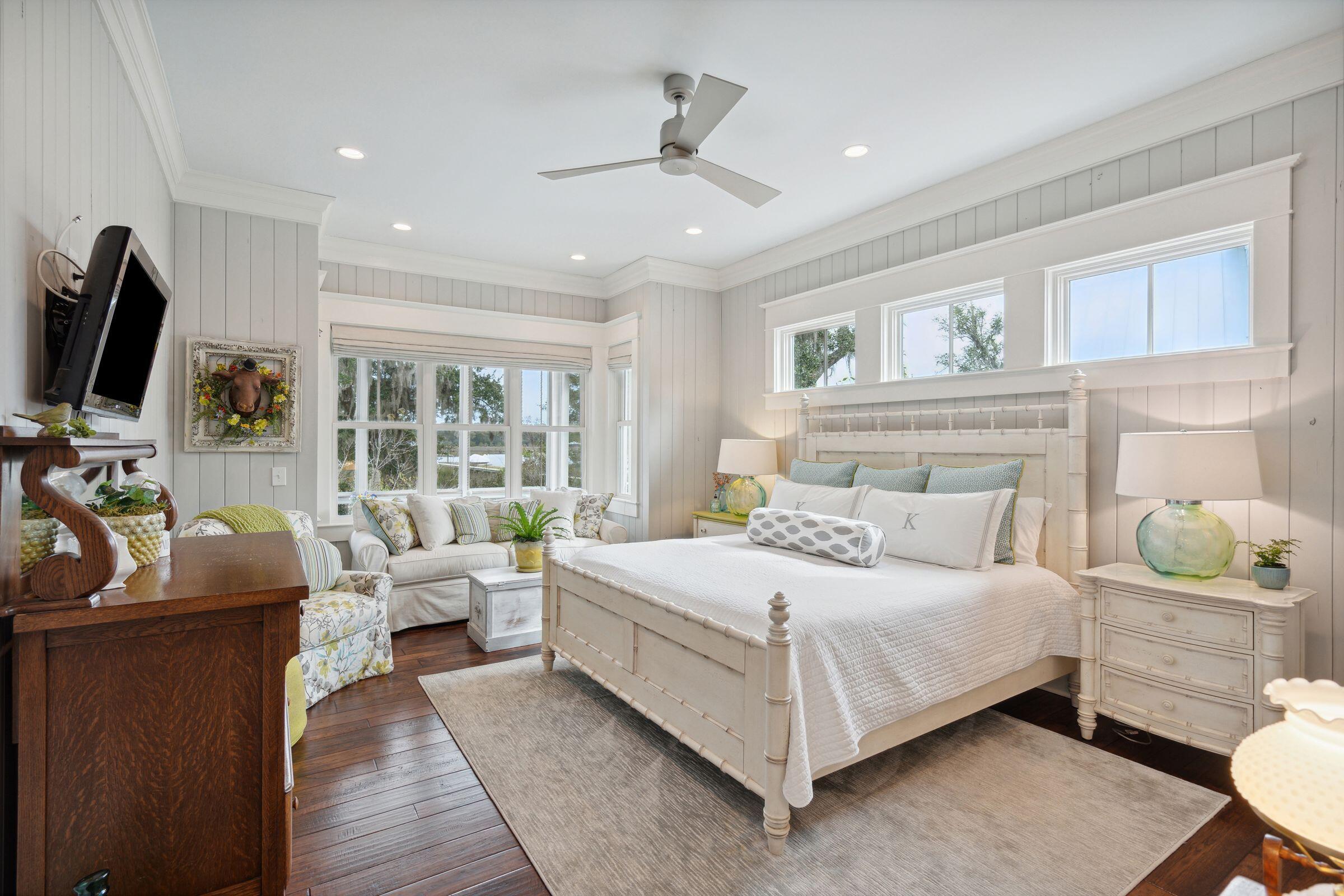 4215 Ten Shillings Way