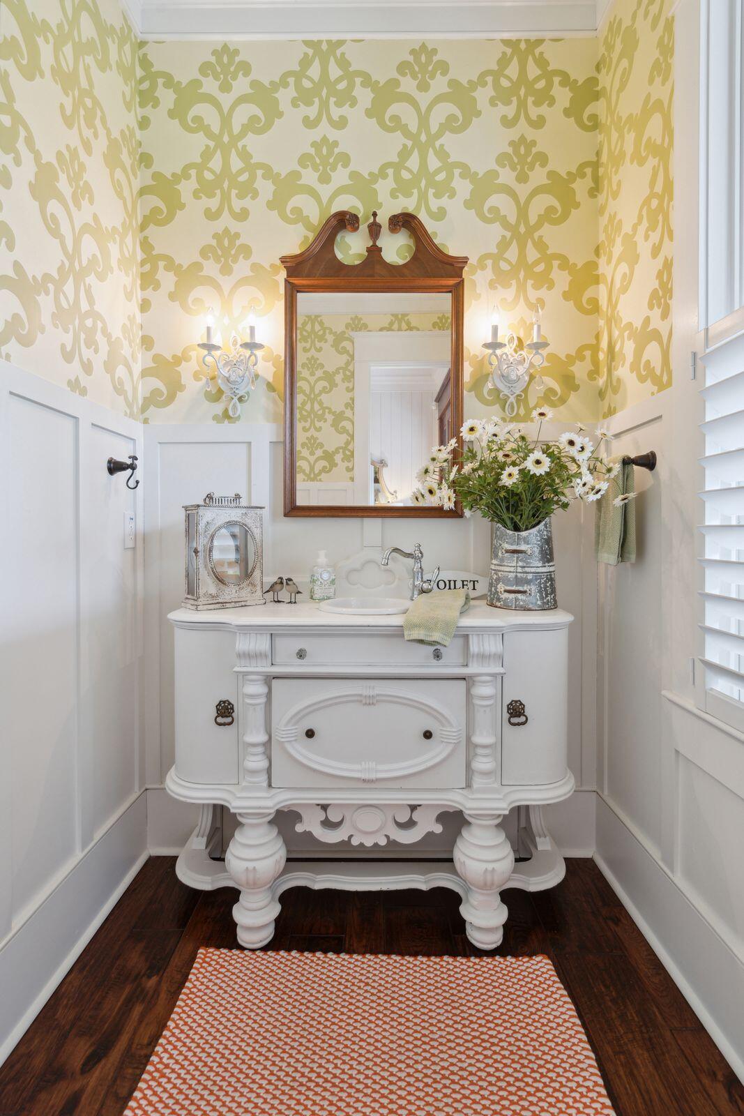 4215 Ten Shillings Way