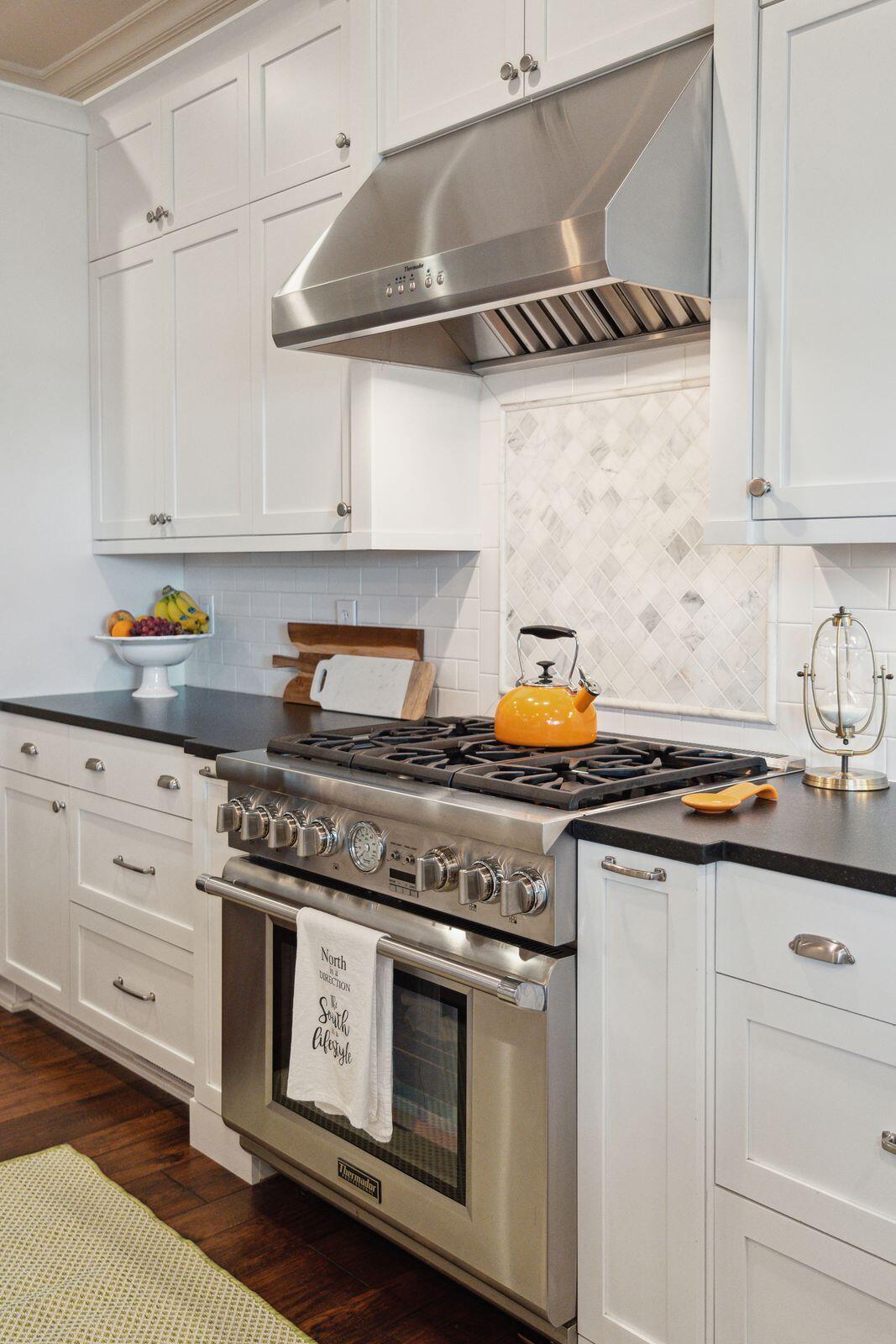 4215 Ten Shillings Way