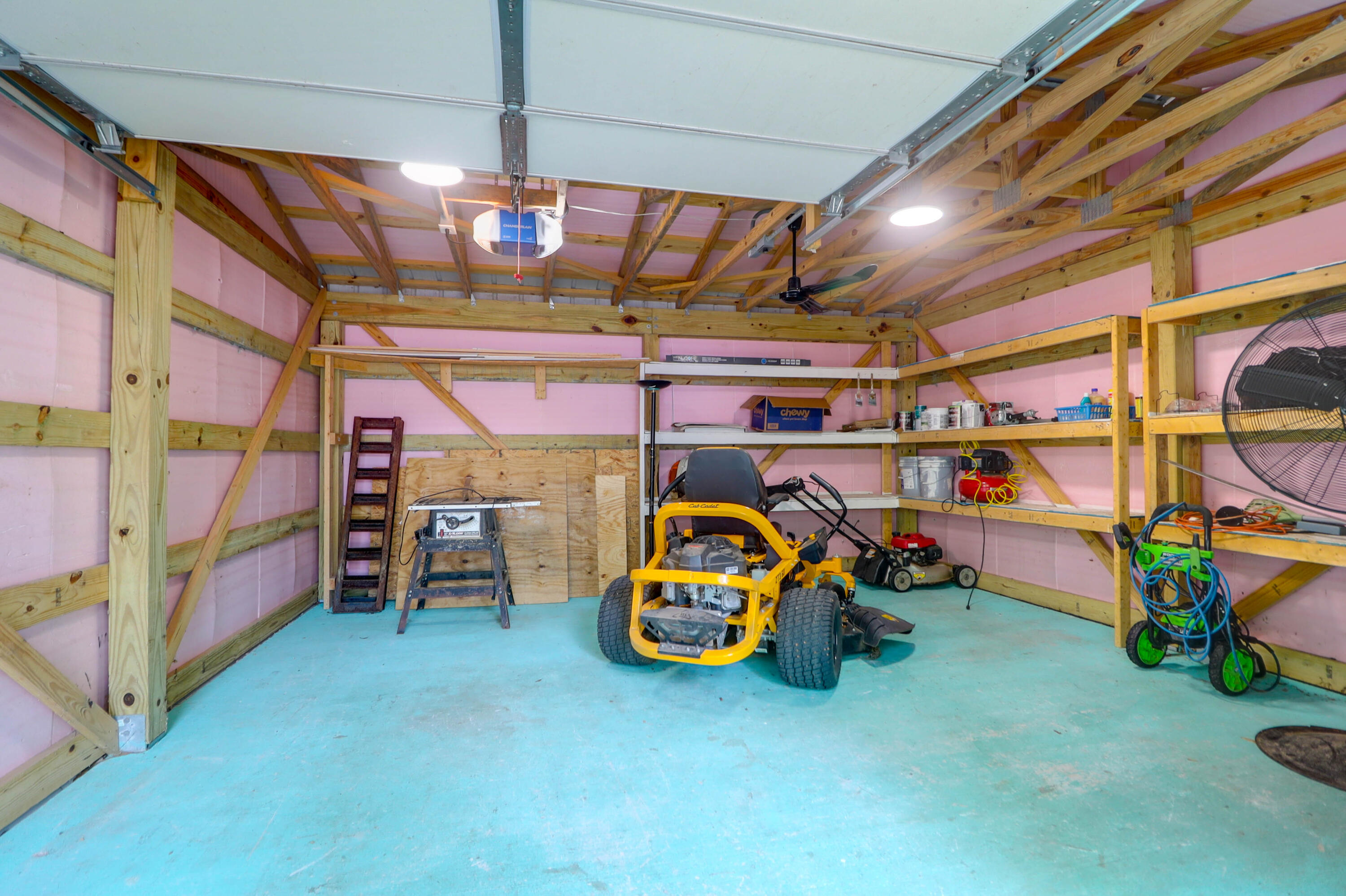 5233 Maybank Highway