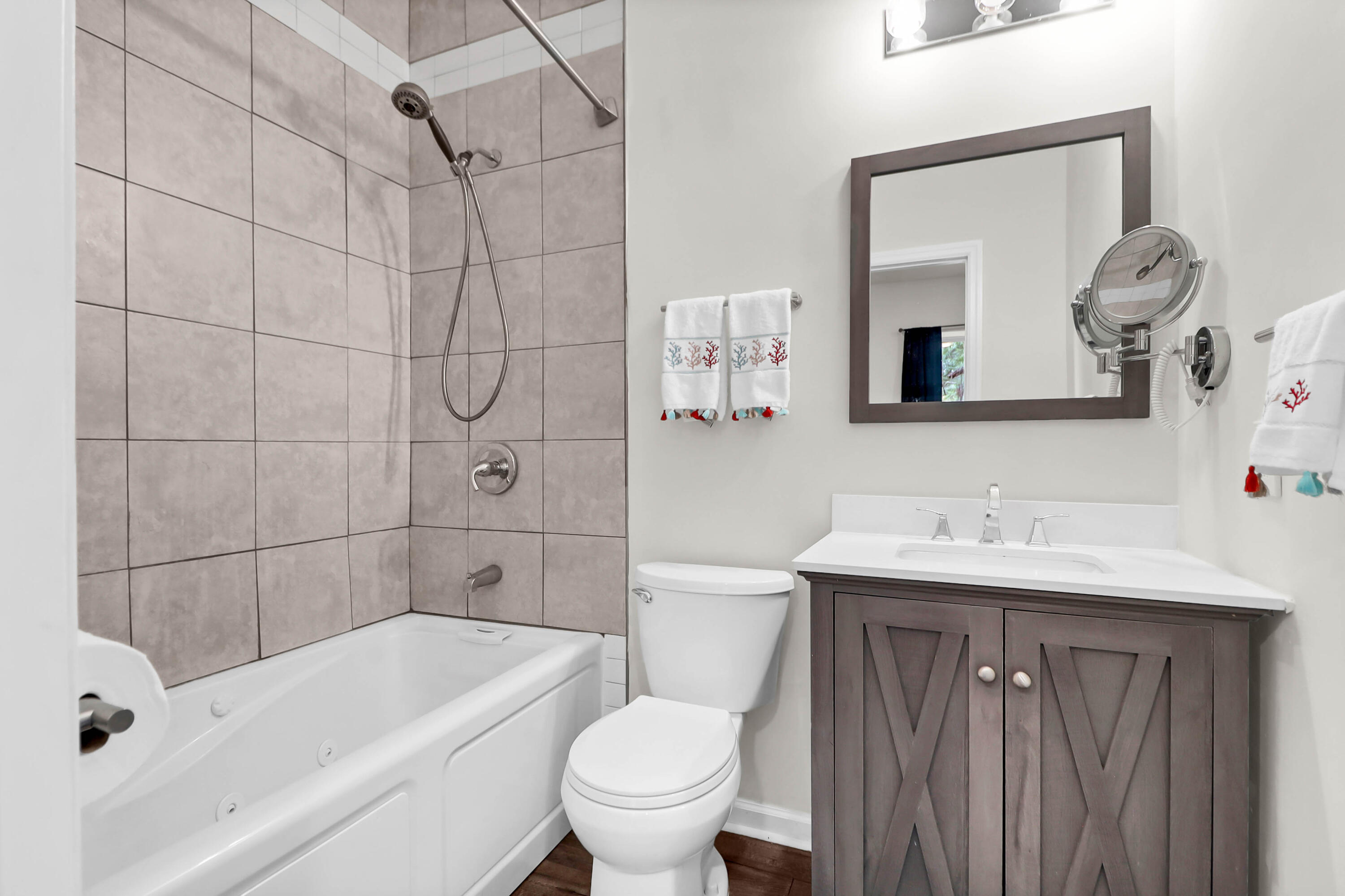 5233 Maybank Highway