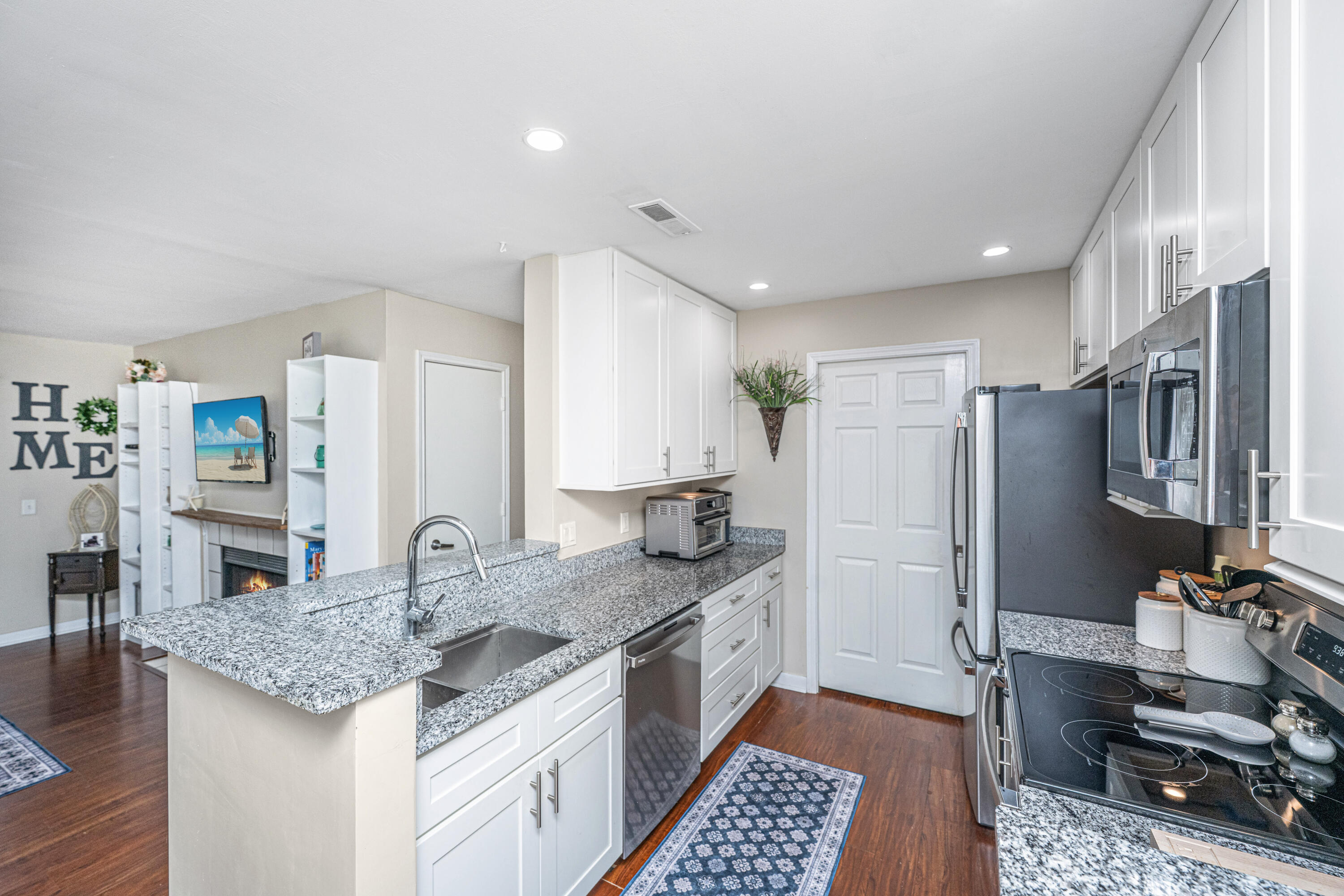 2011 N Highway 17 # 1400a