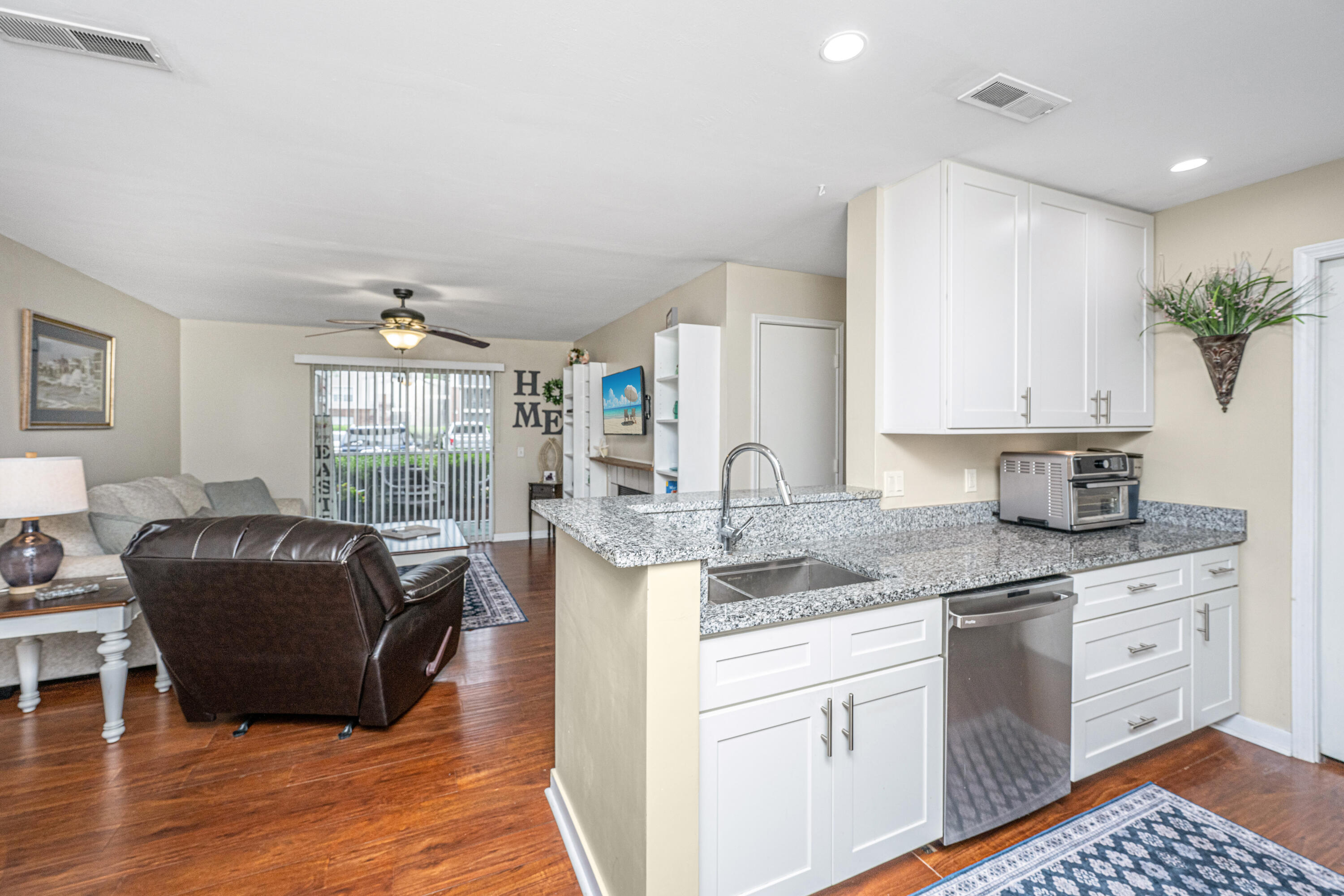 2011 N Highway 17 # 1400a