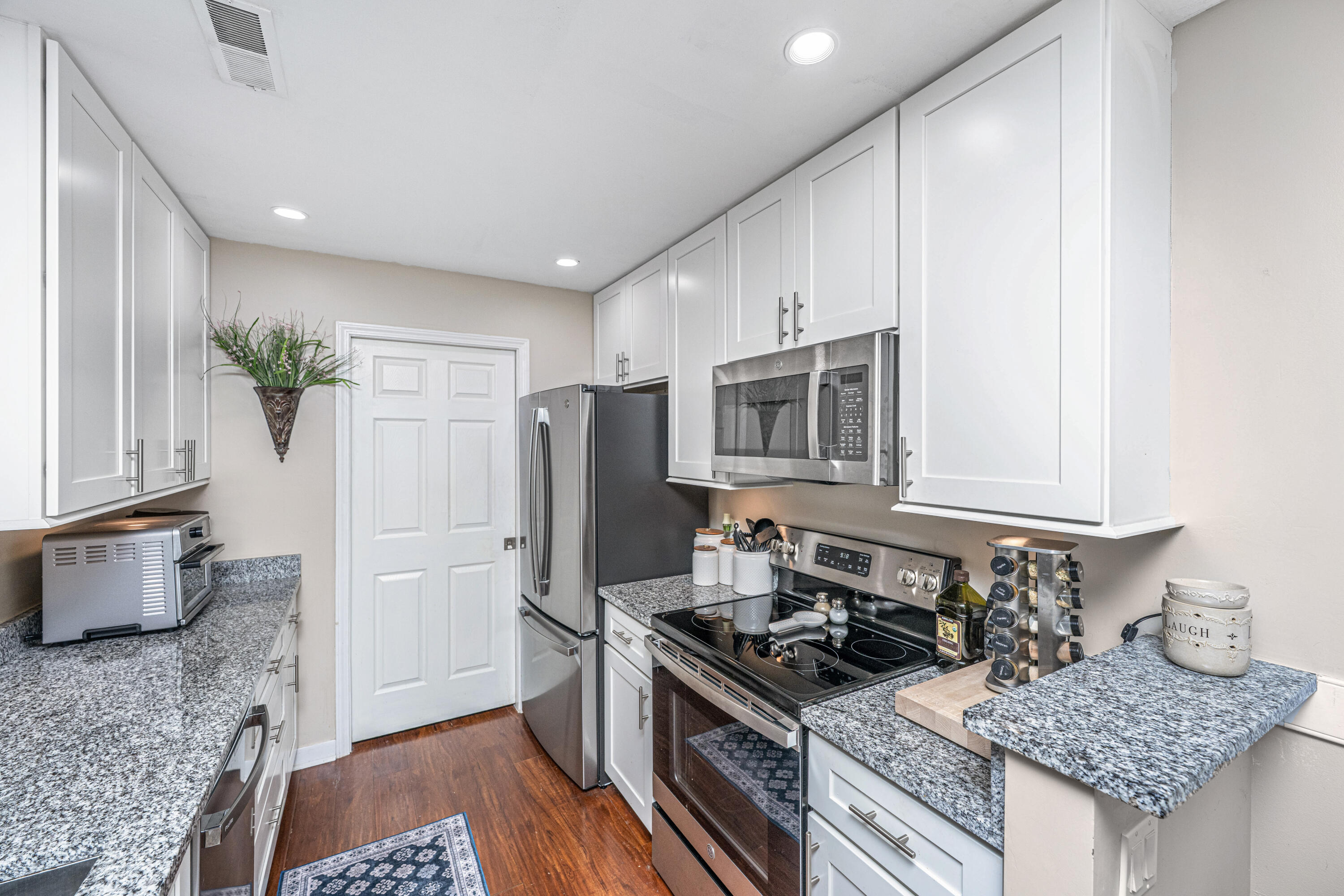 2011 N Highway 17 # 1400a