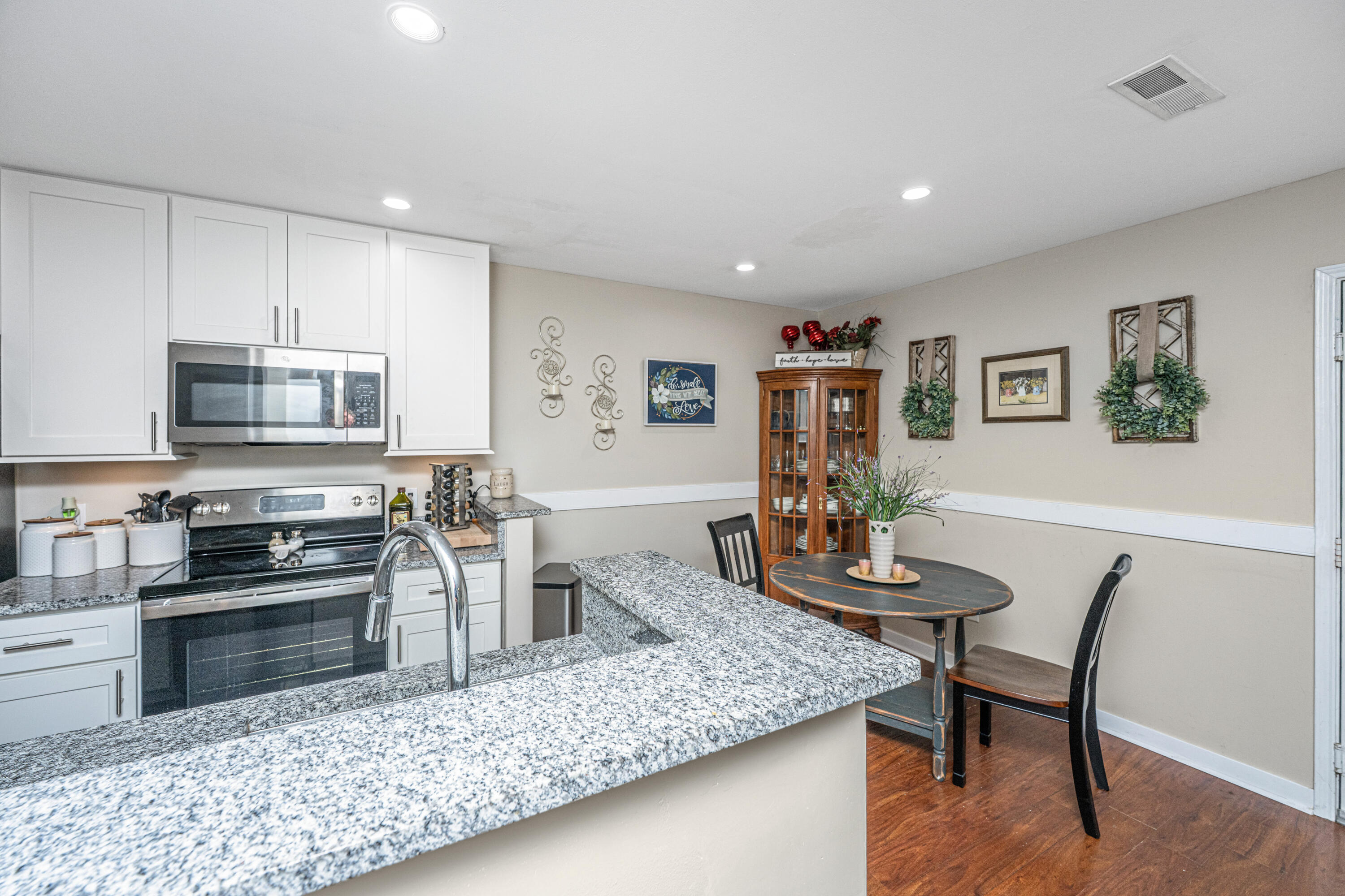 2011 N Highway 17 # 1400a