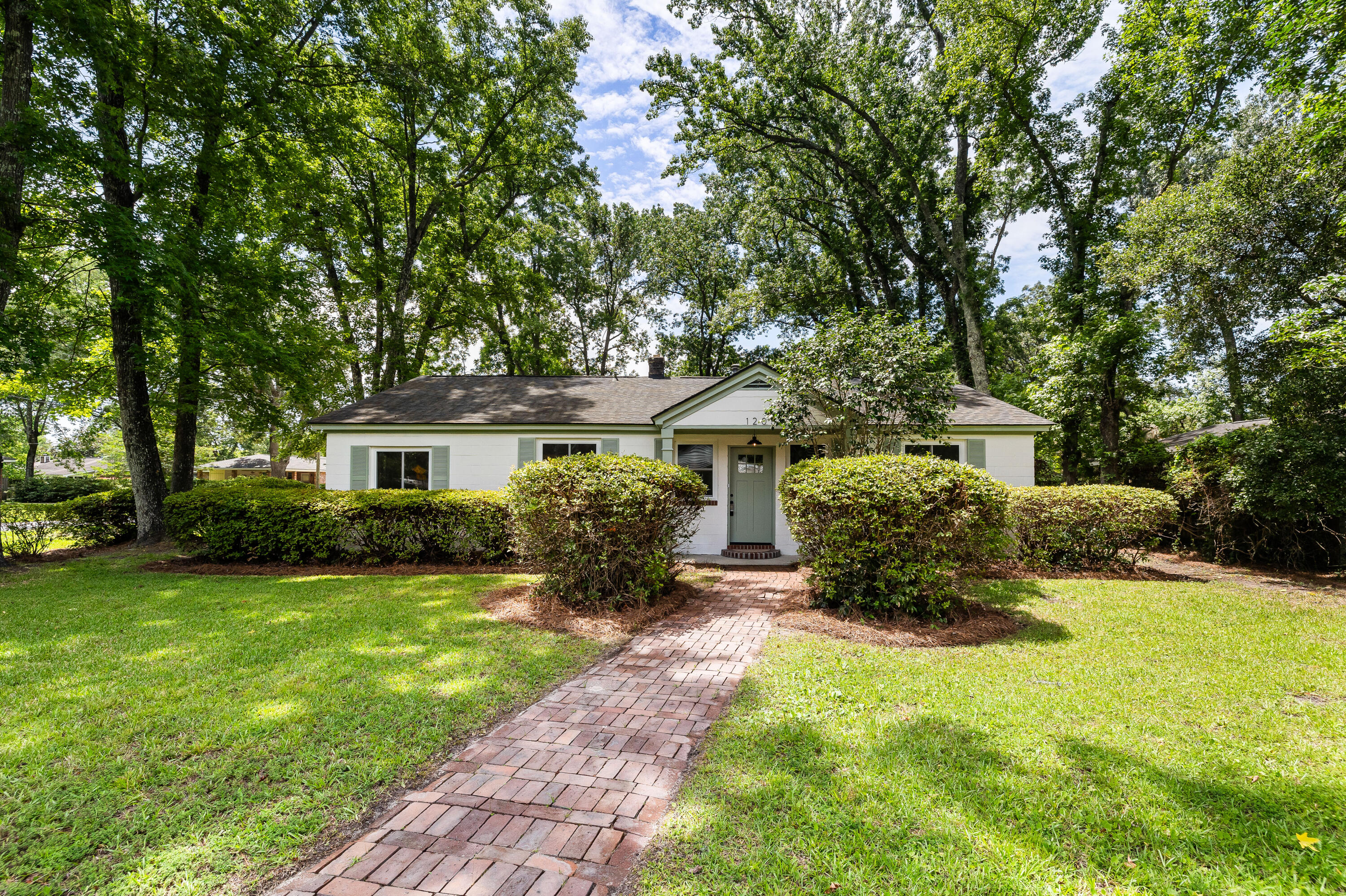 1203 Forestwood Drive