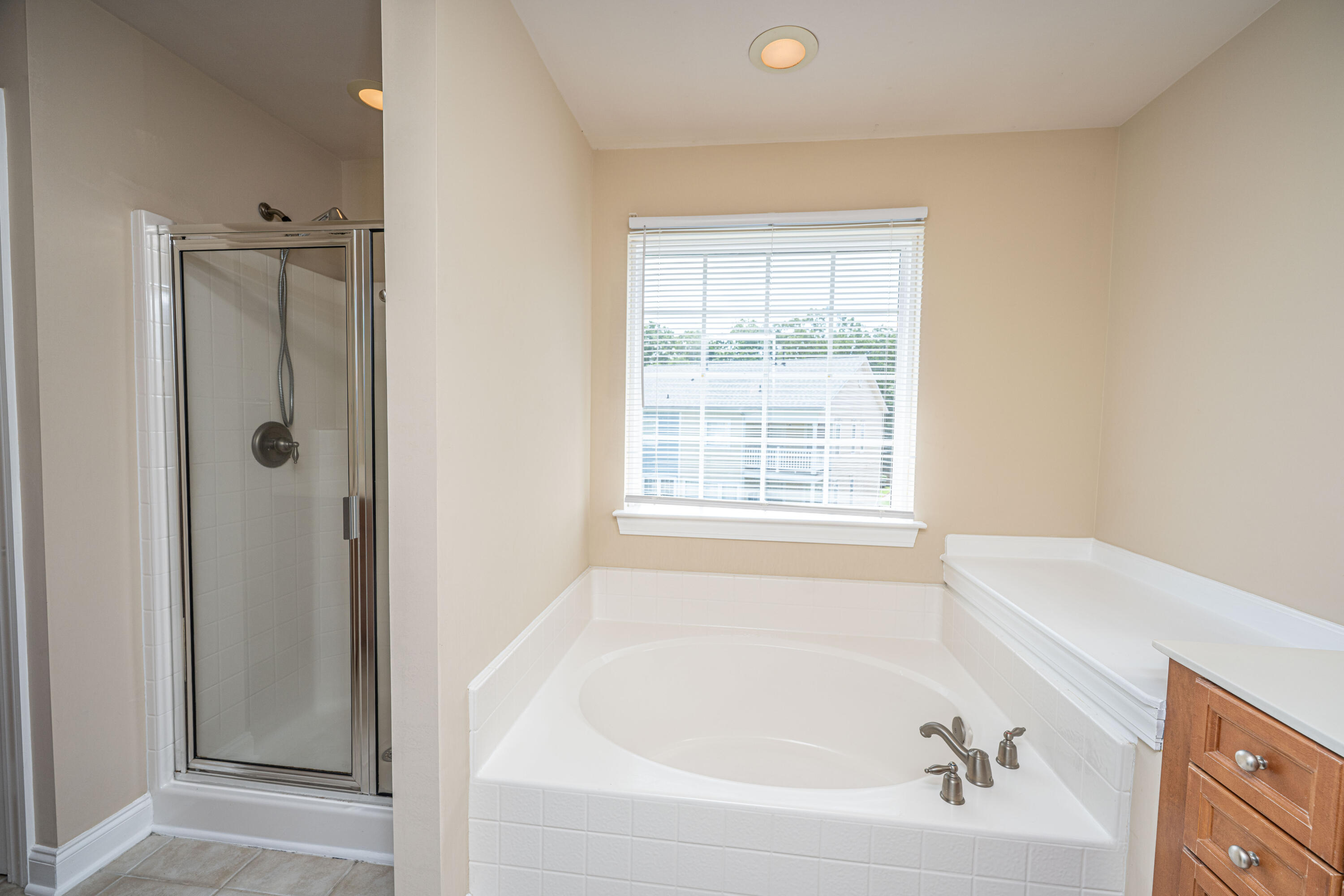 9305 Sweetbay Court