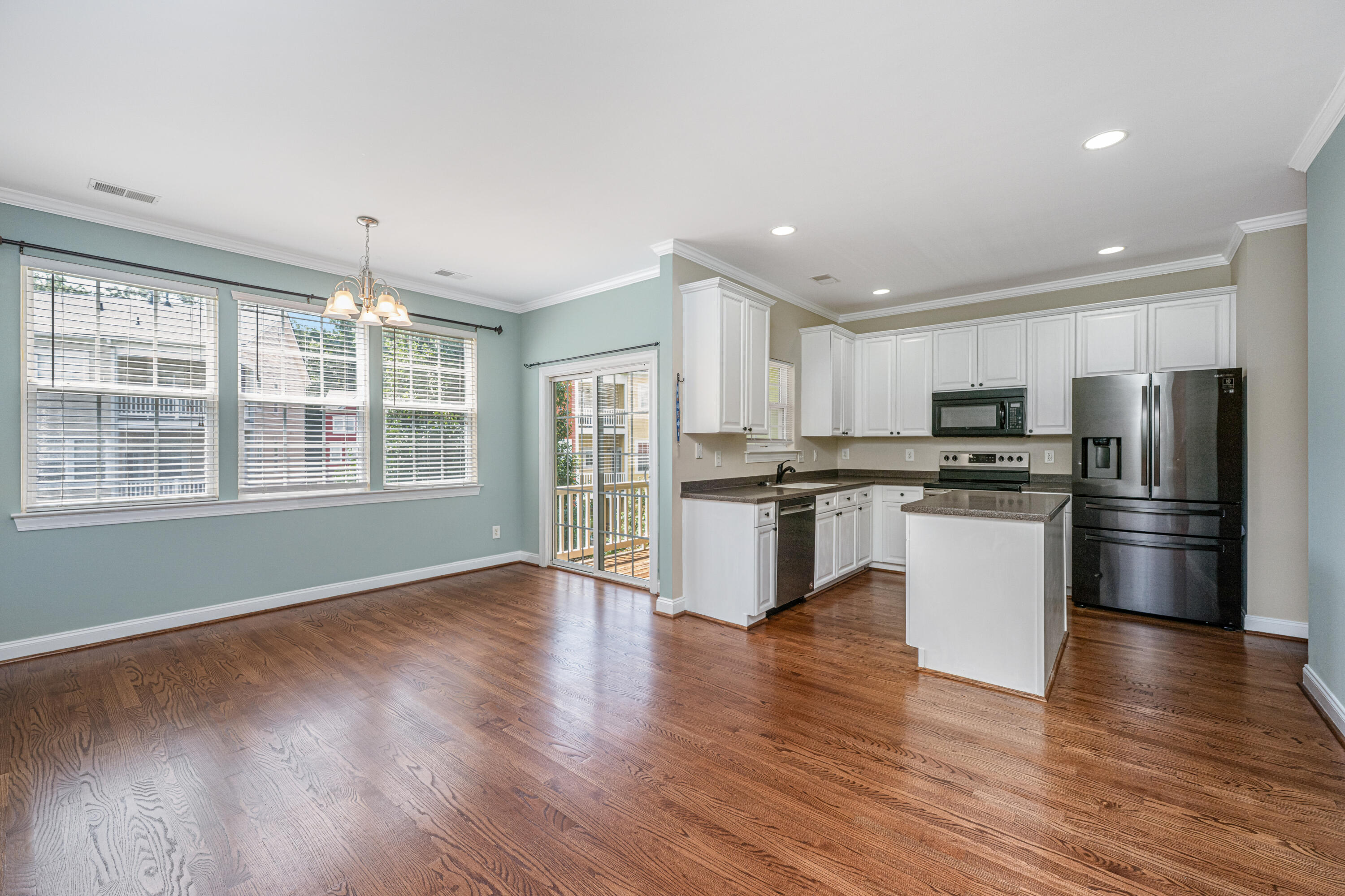9305 Sweetbay Court