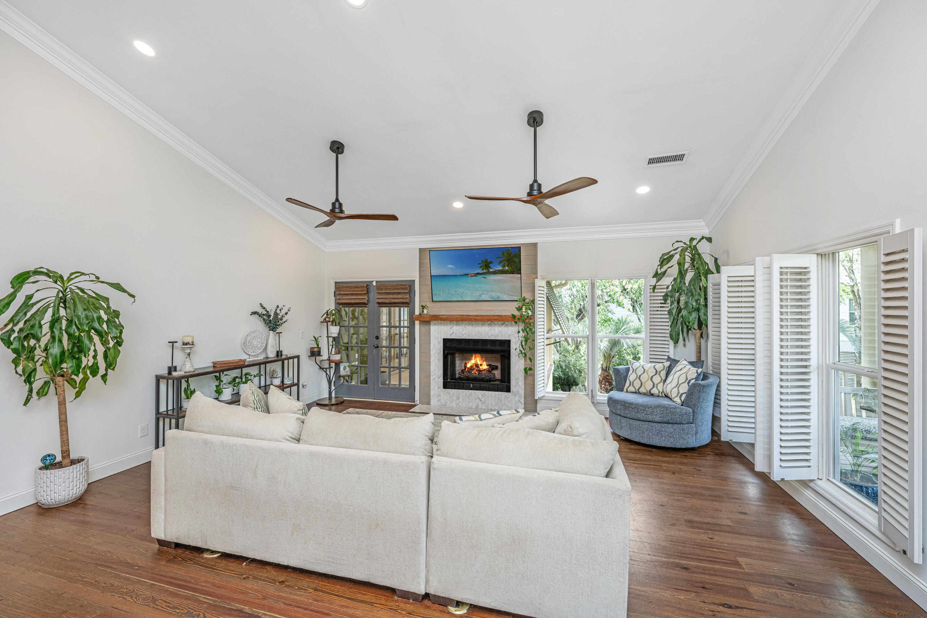 1520 Regimental Lane