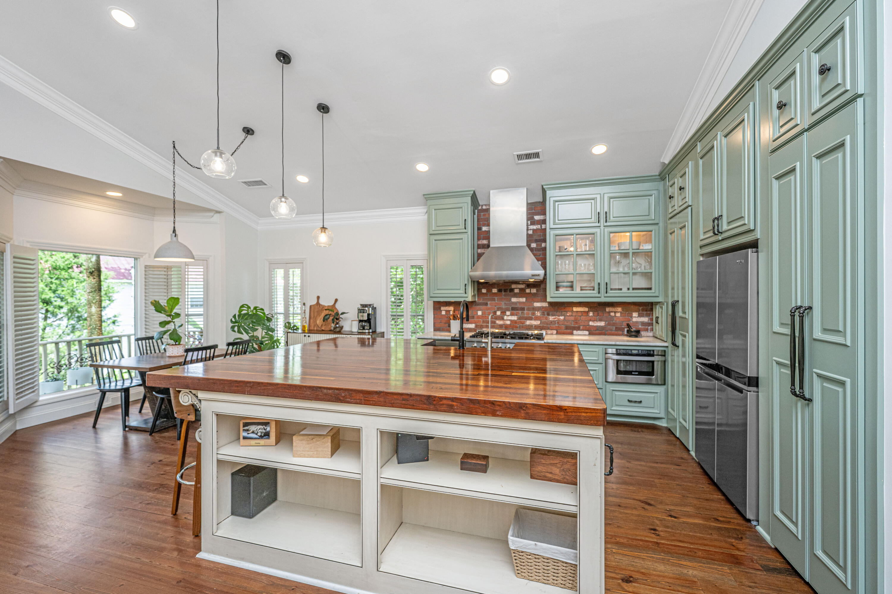 1520 Regimental Lane