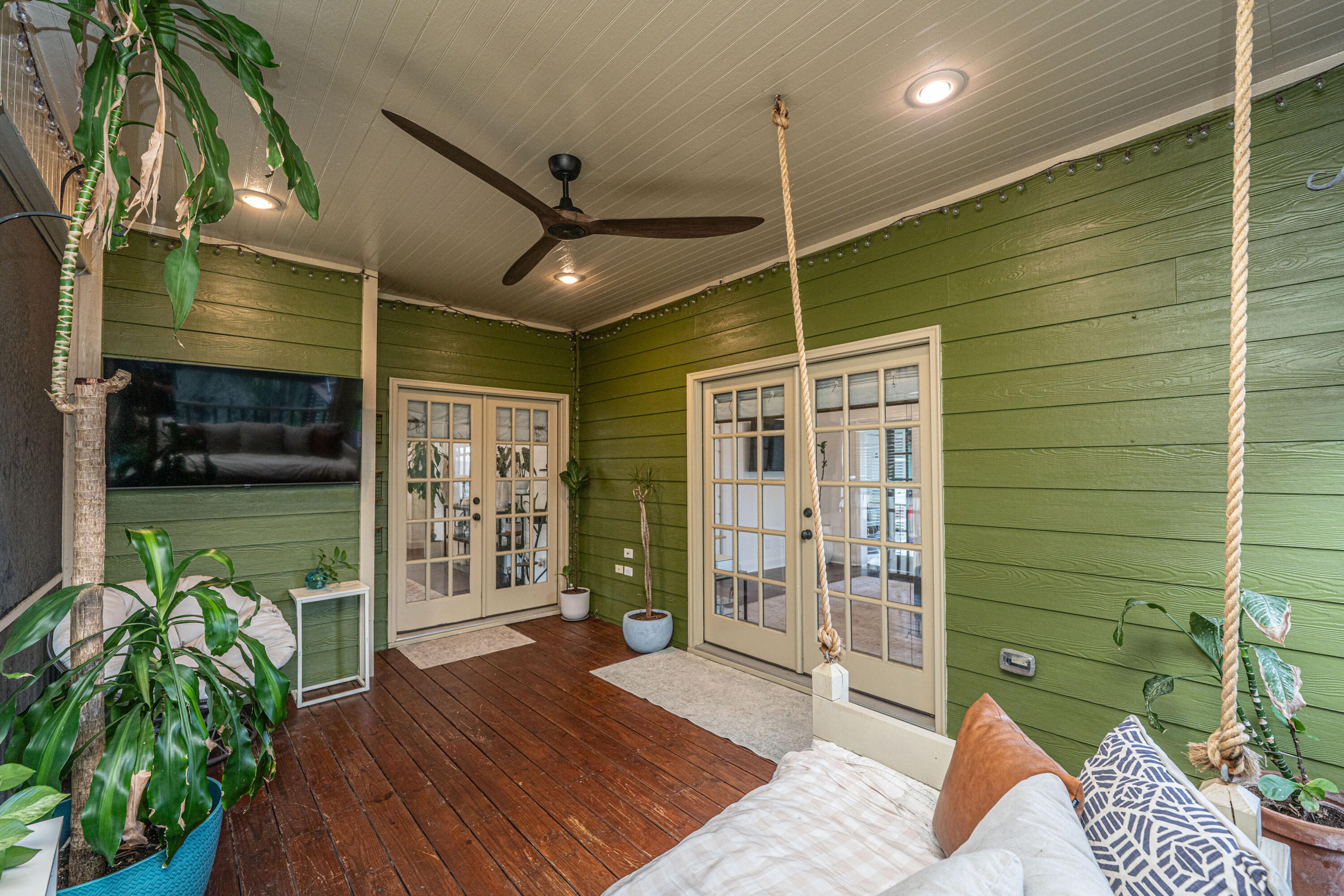 1520 Regimental Lane