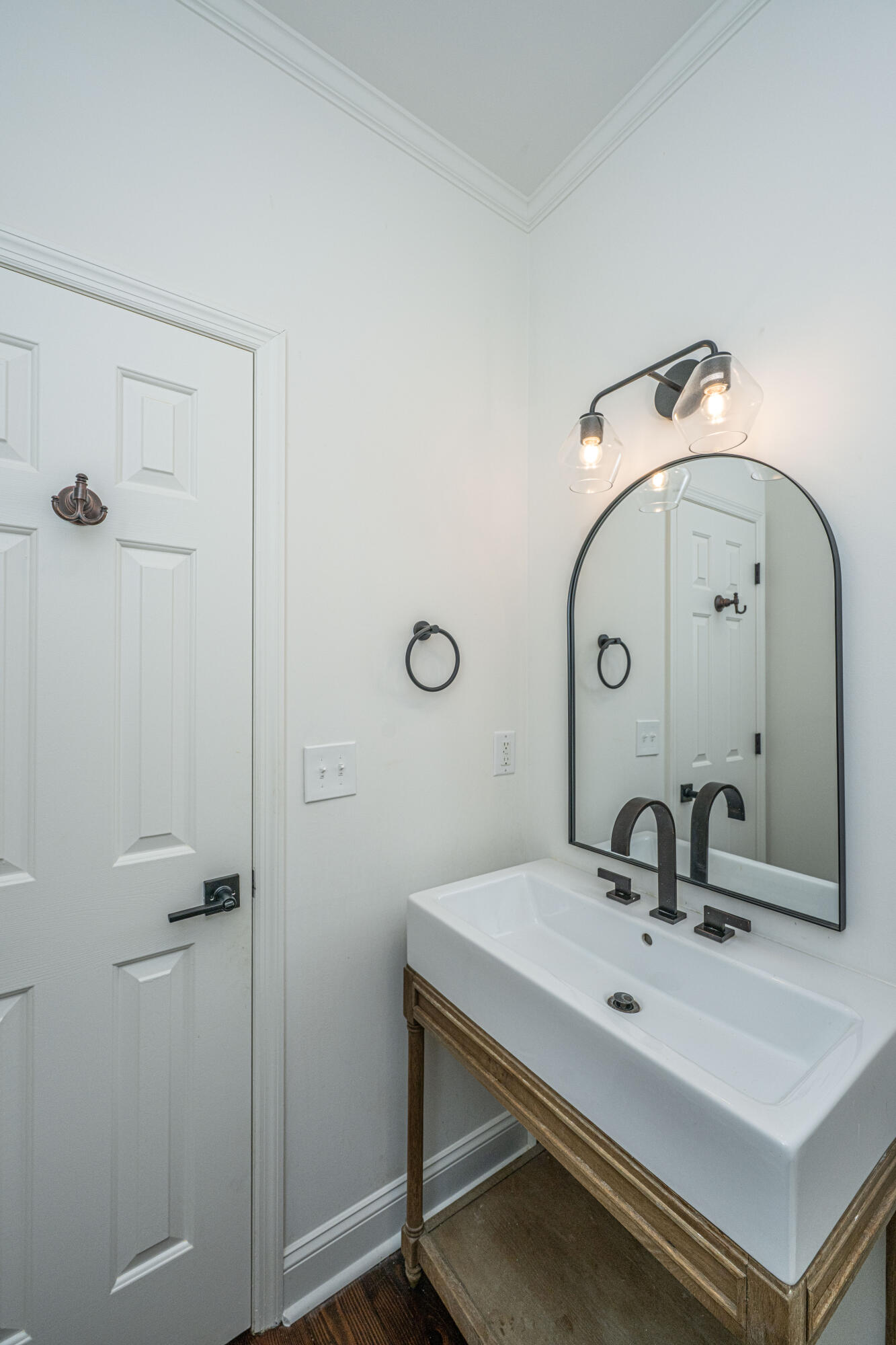 1520 Regimental Lane