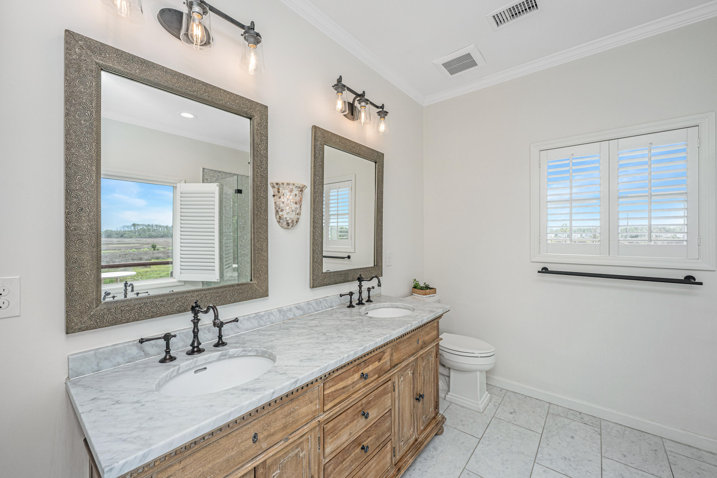 1520 Regimental Lane