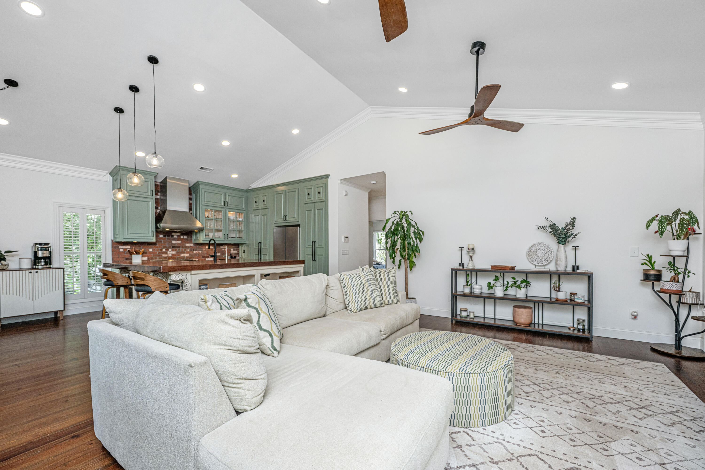 1520 Regimental Lane