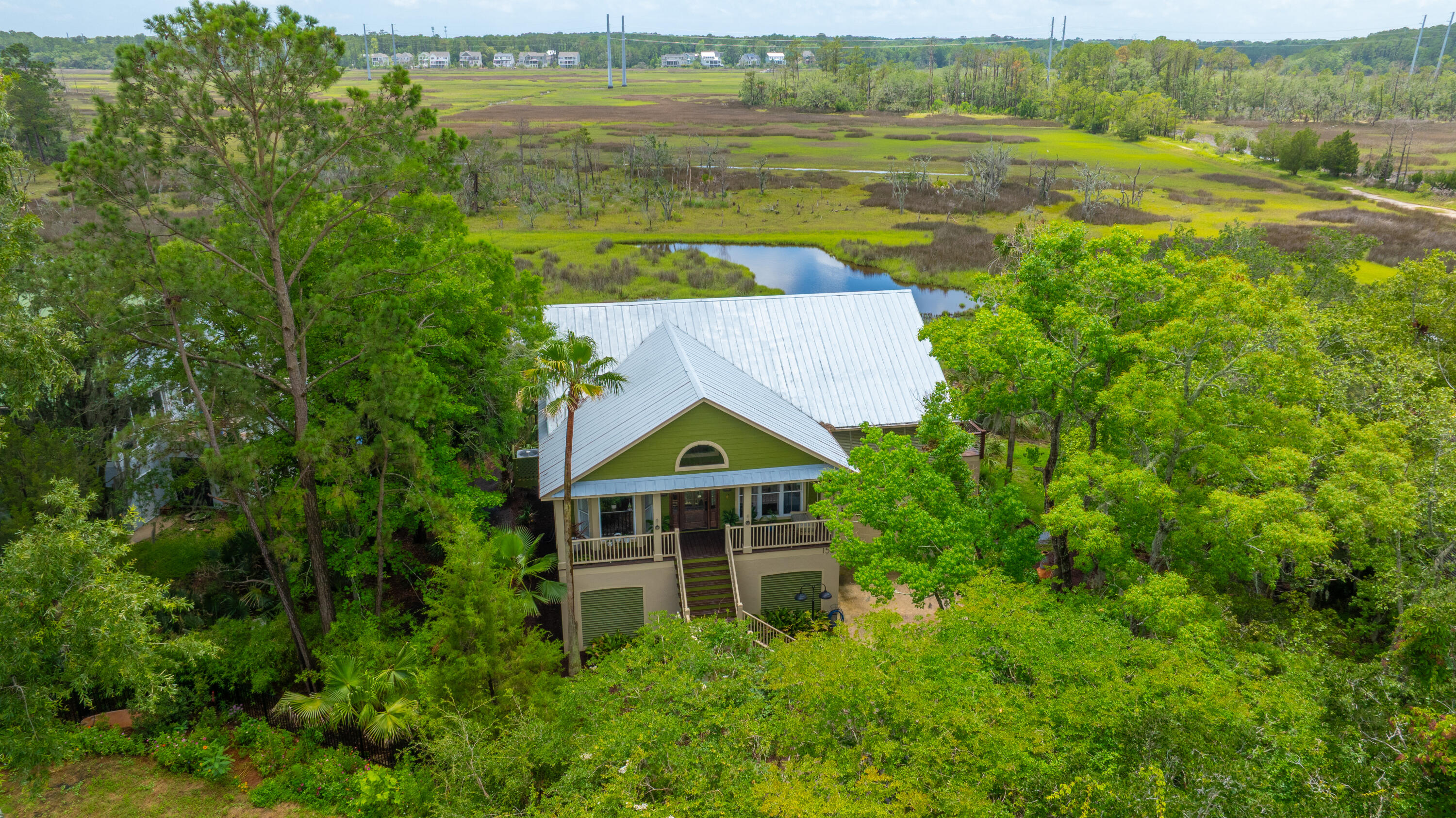 1520 Regimental Lane