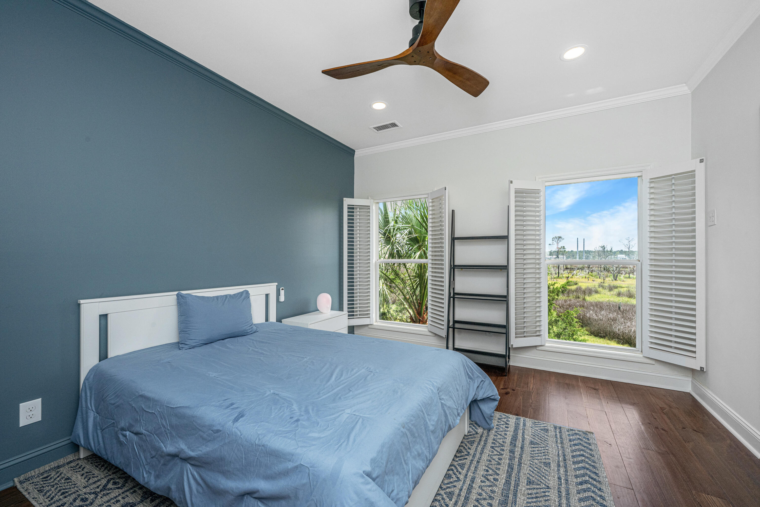 1520 Regimental Lane