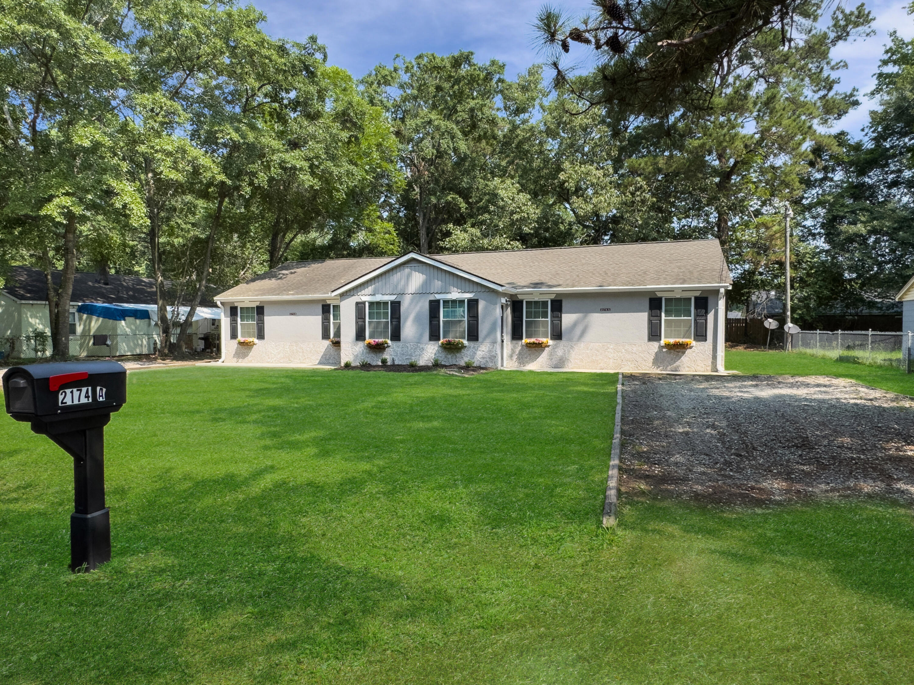 2174 Eleanor Drive Unit: A&B