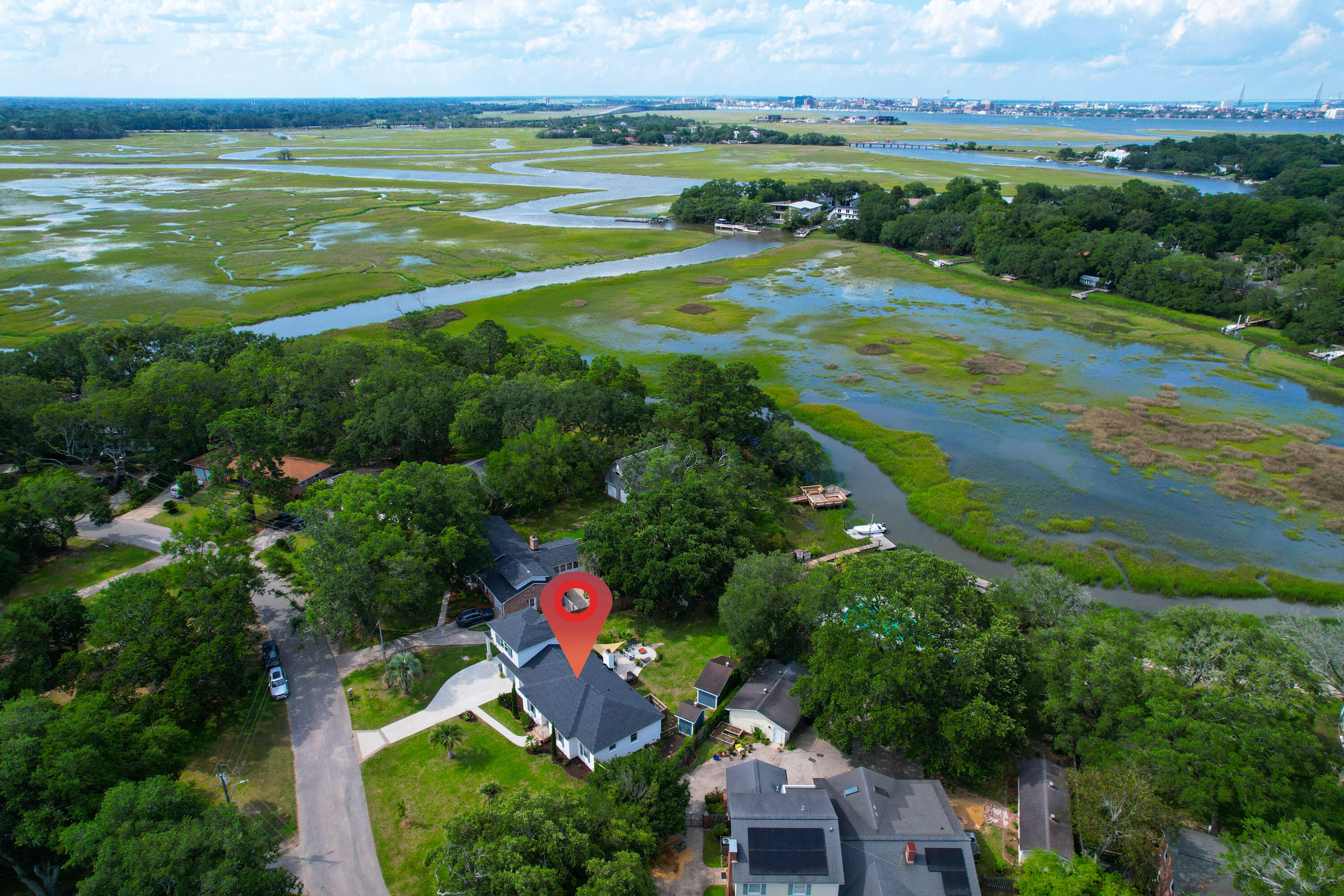 1468 N Relyea Avenue