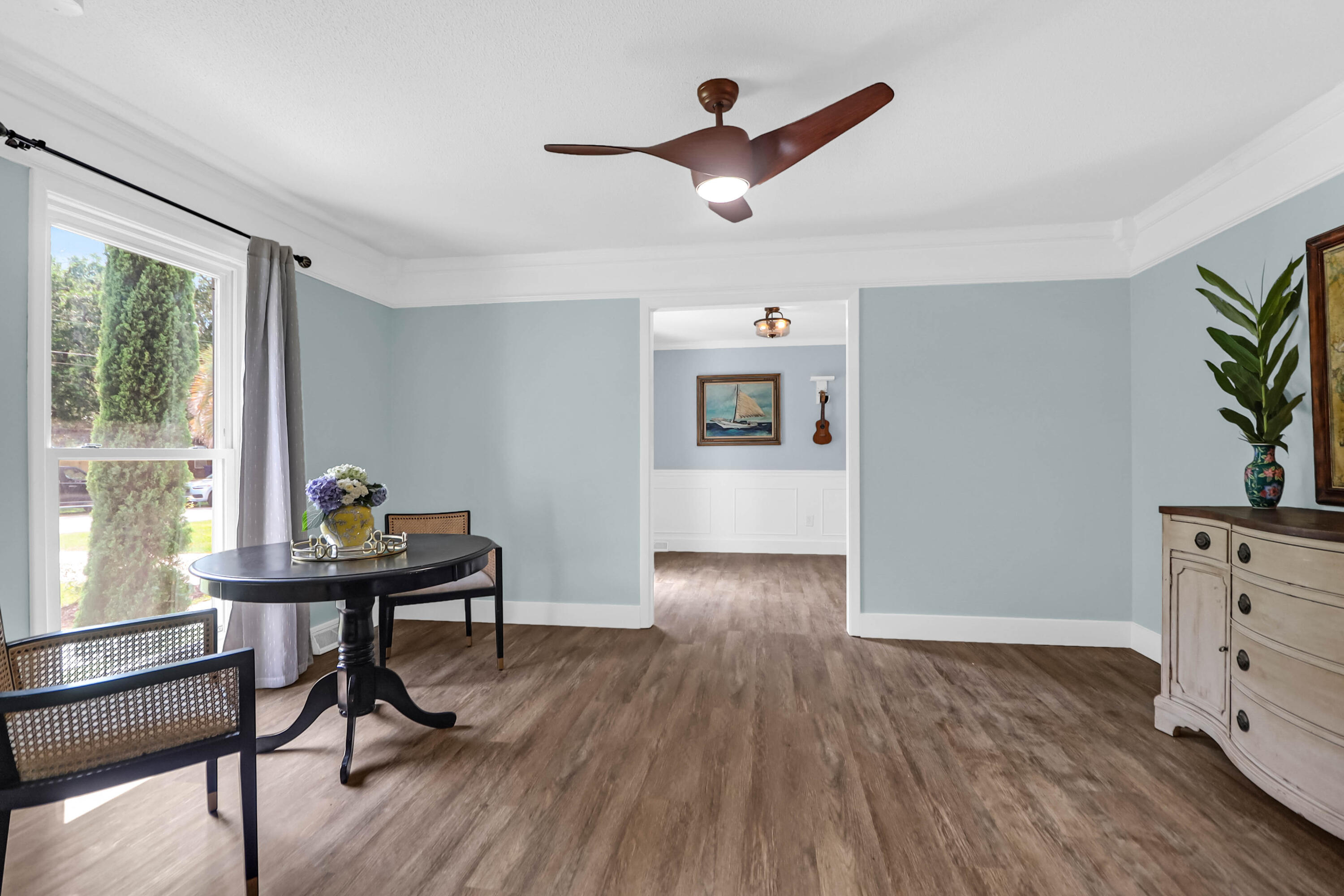 1468 N Relyea Avenue