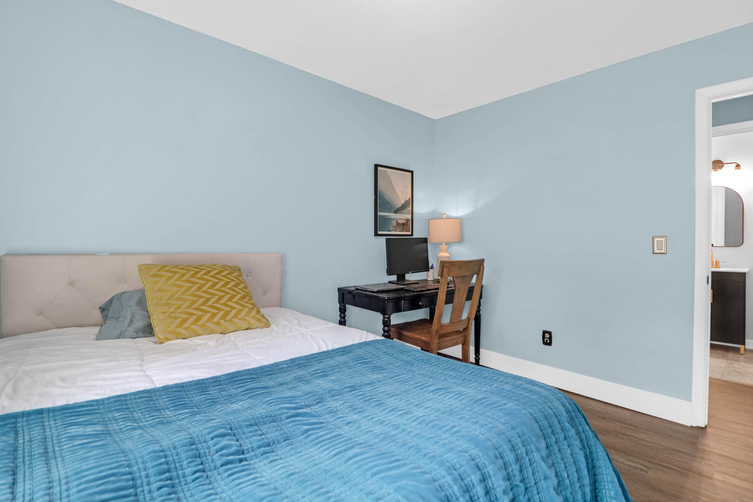 1468 N Relyea Avenue