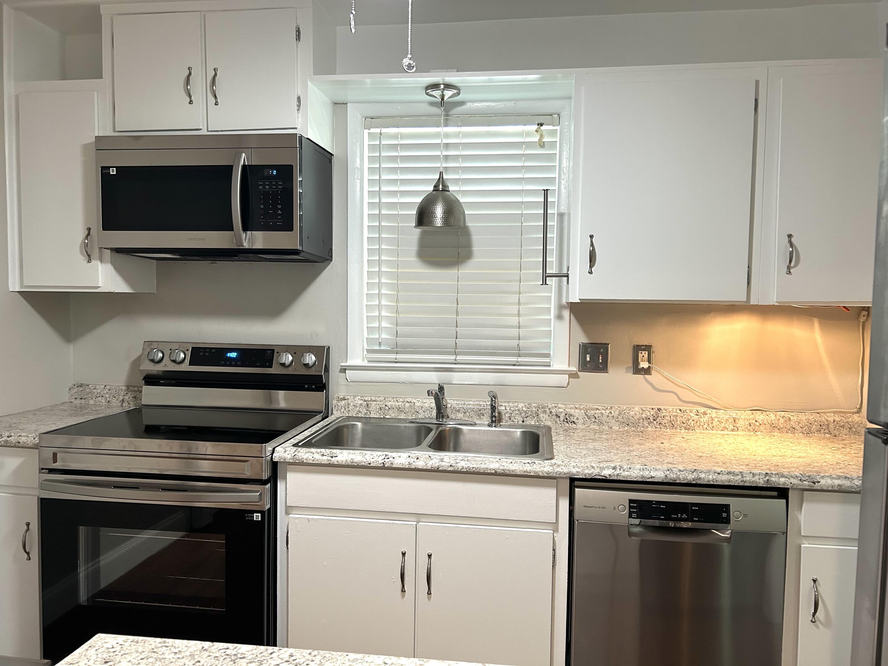 105 Heritage Circle # 3 Unit: A-3