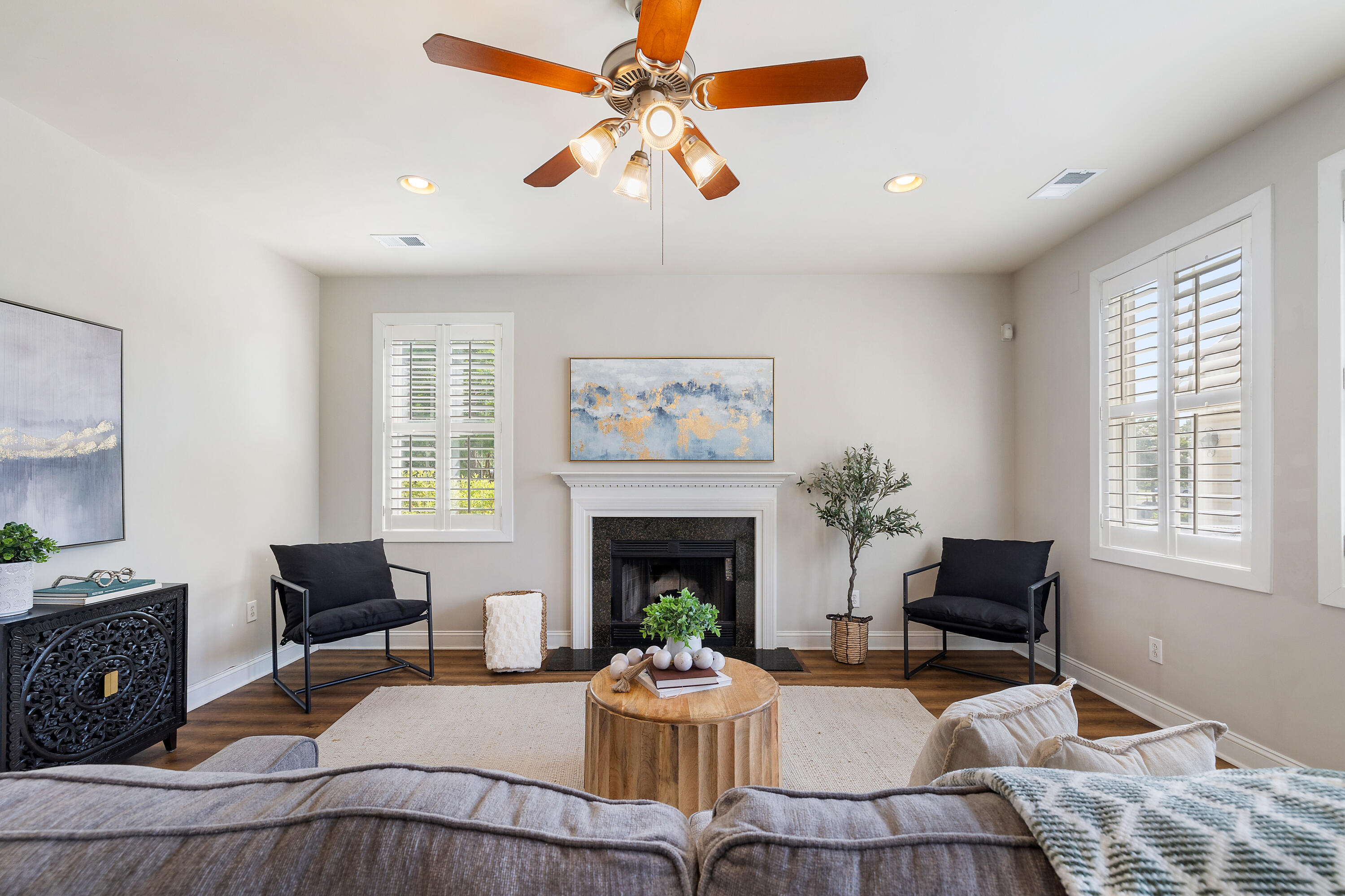 123 Gaslight Boulevard