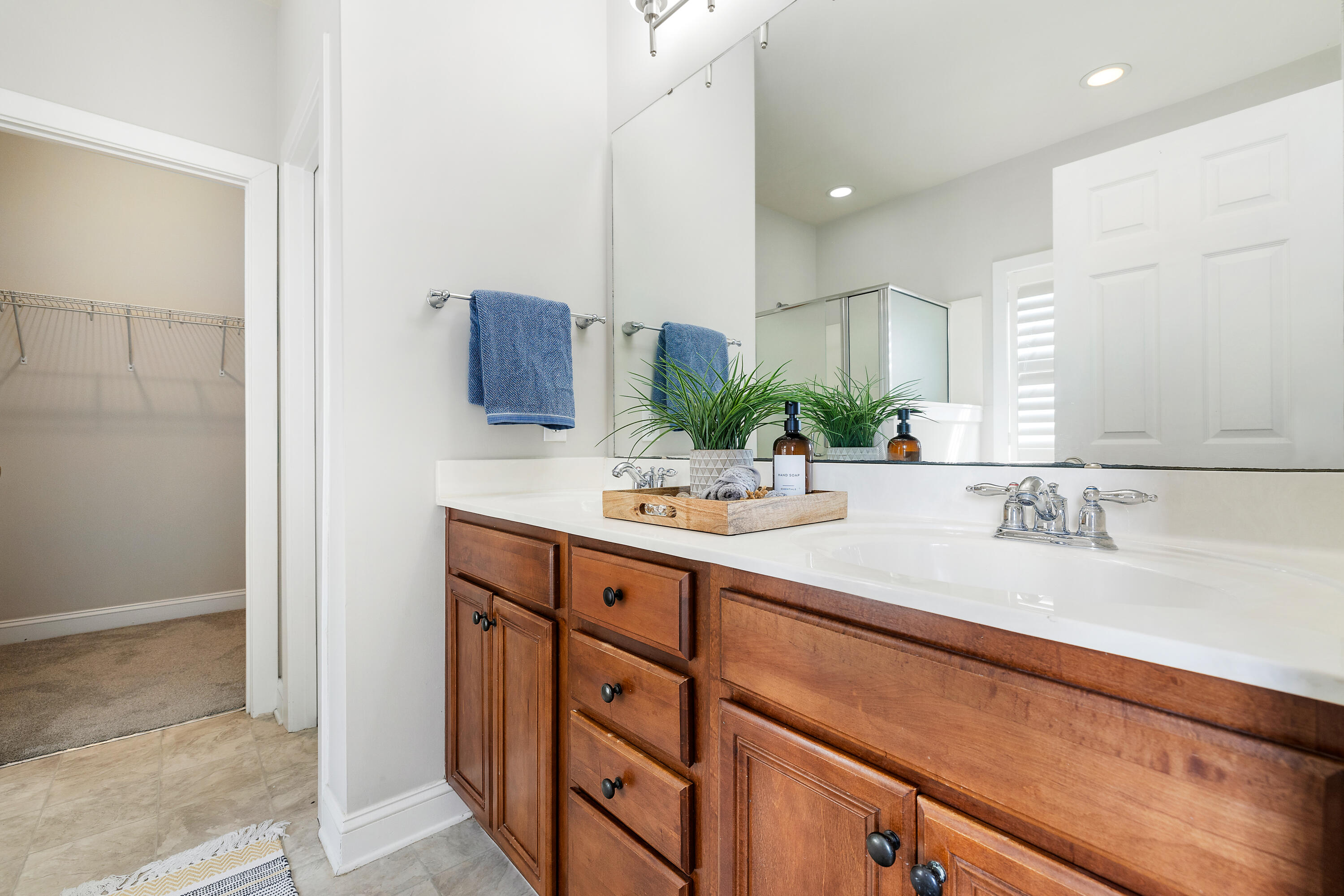 123 Gaslight Boulevard