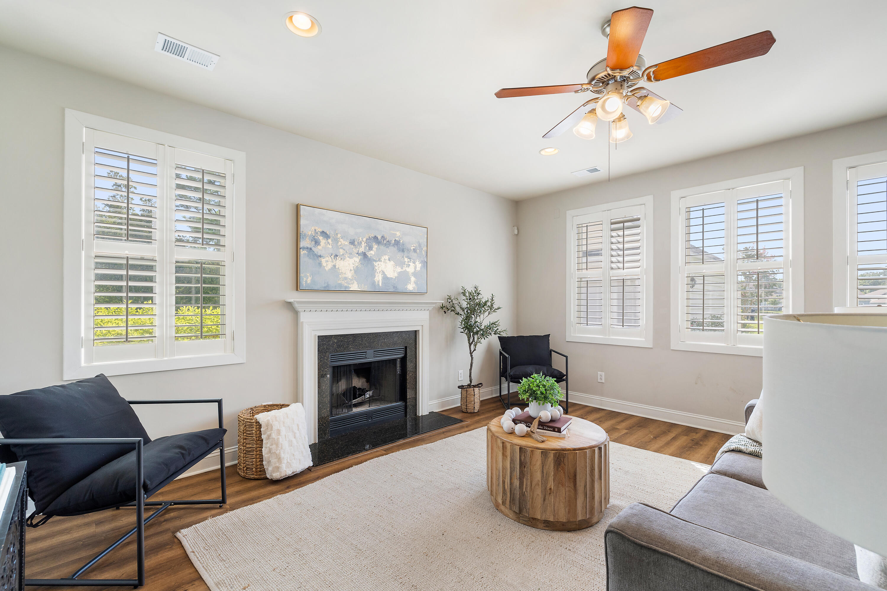 123 Gaslight Boulevard