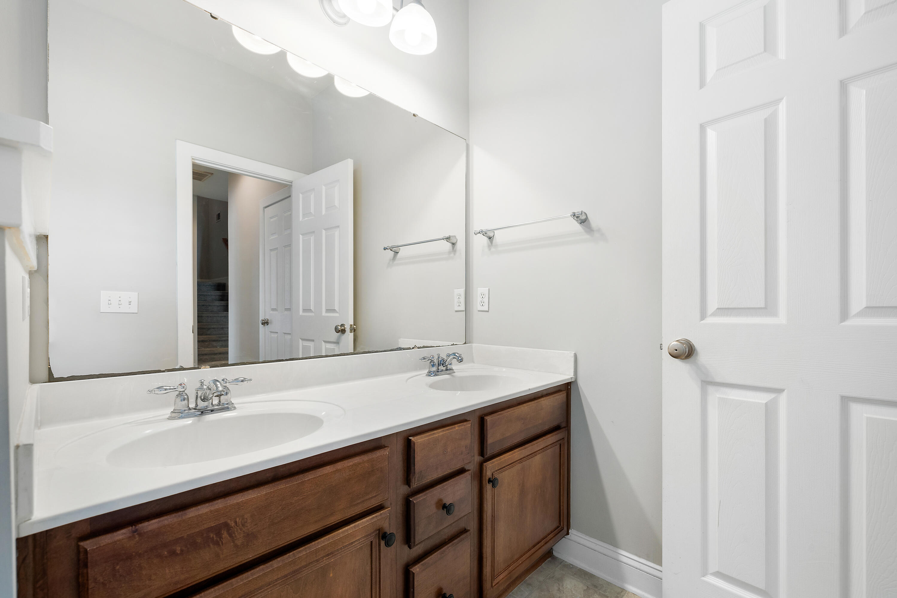 123 Gaslight Boulevard