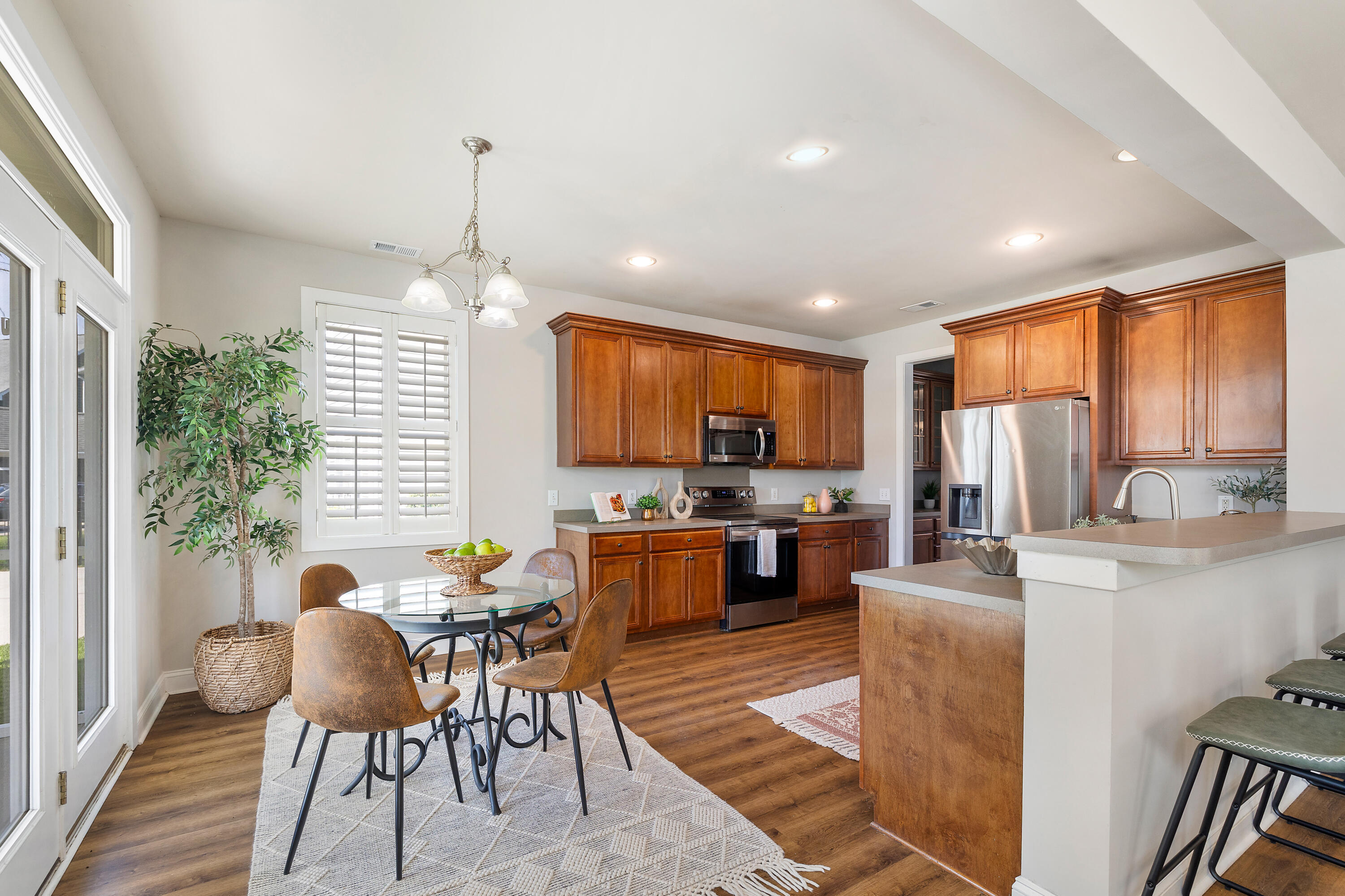 123 Gaslight Boulevard