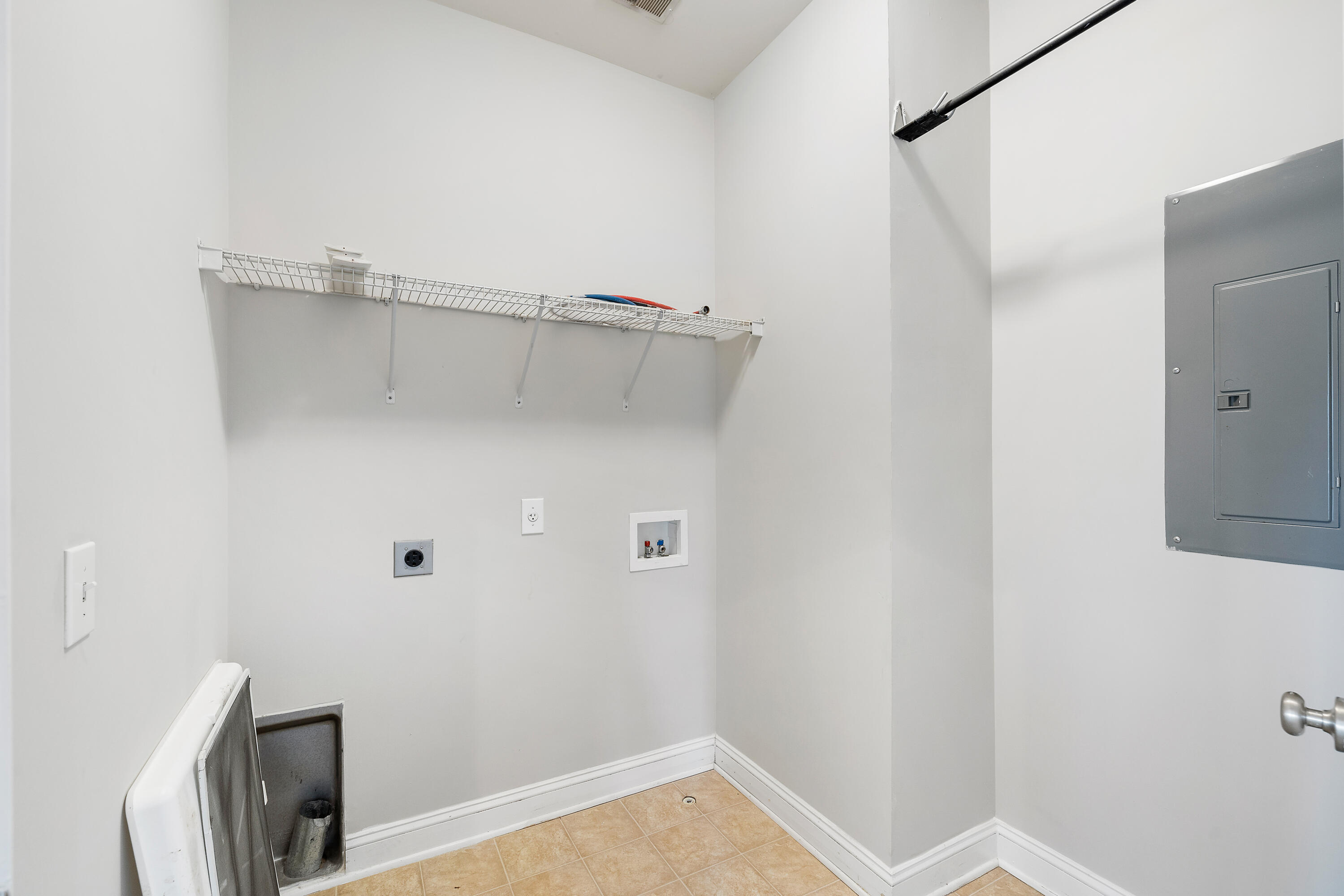 123 Gaslight Boulevard