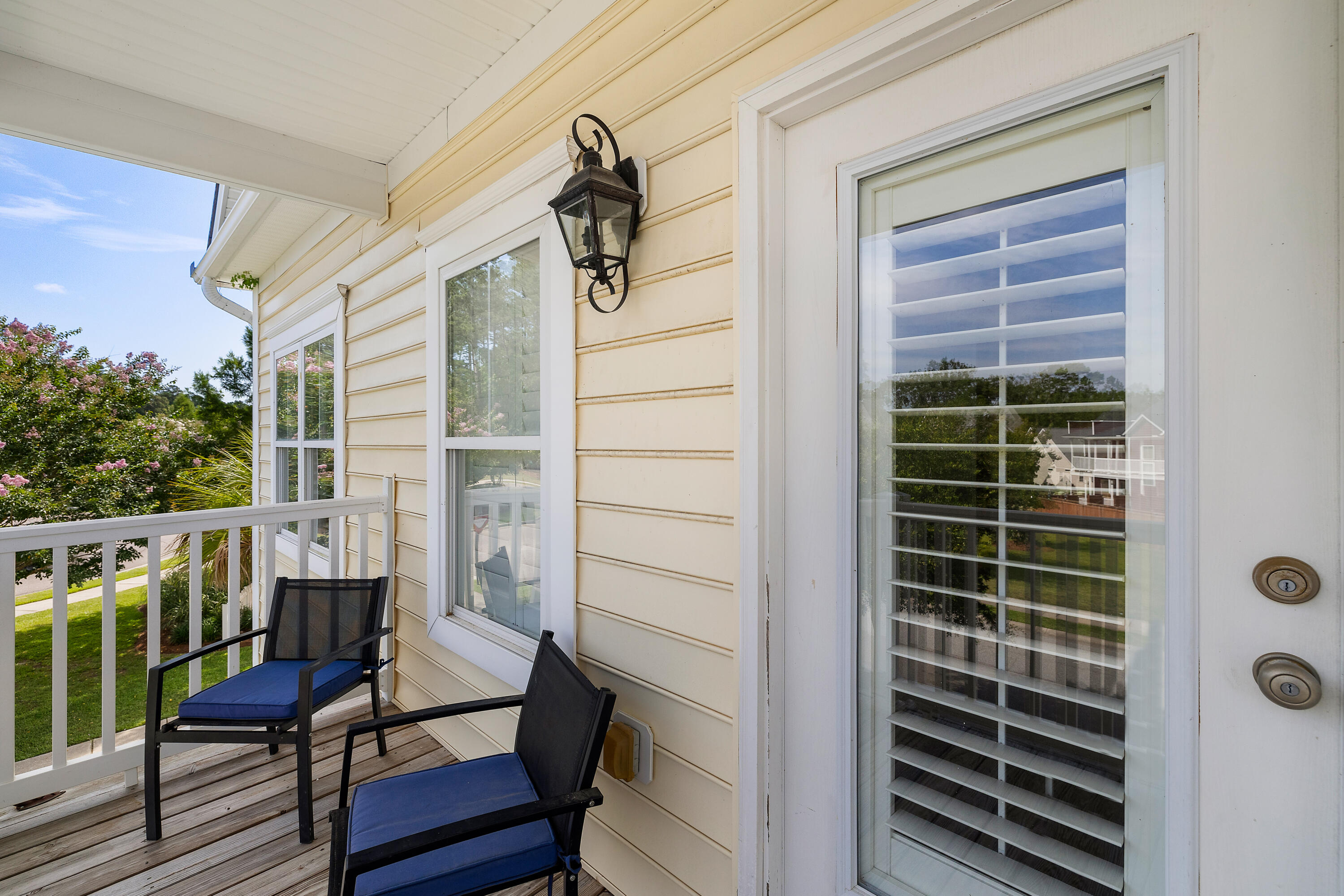 123 Gaslight Boulevard