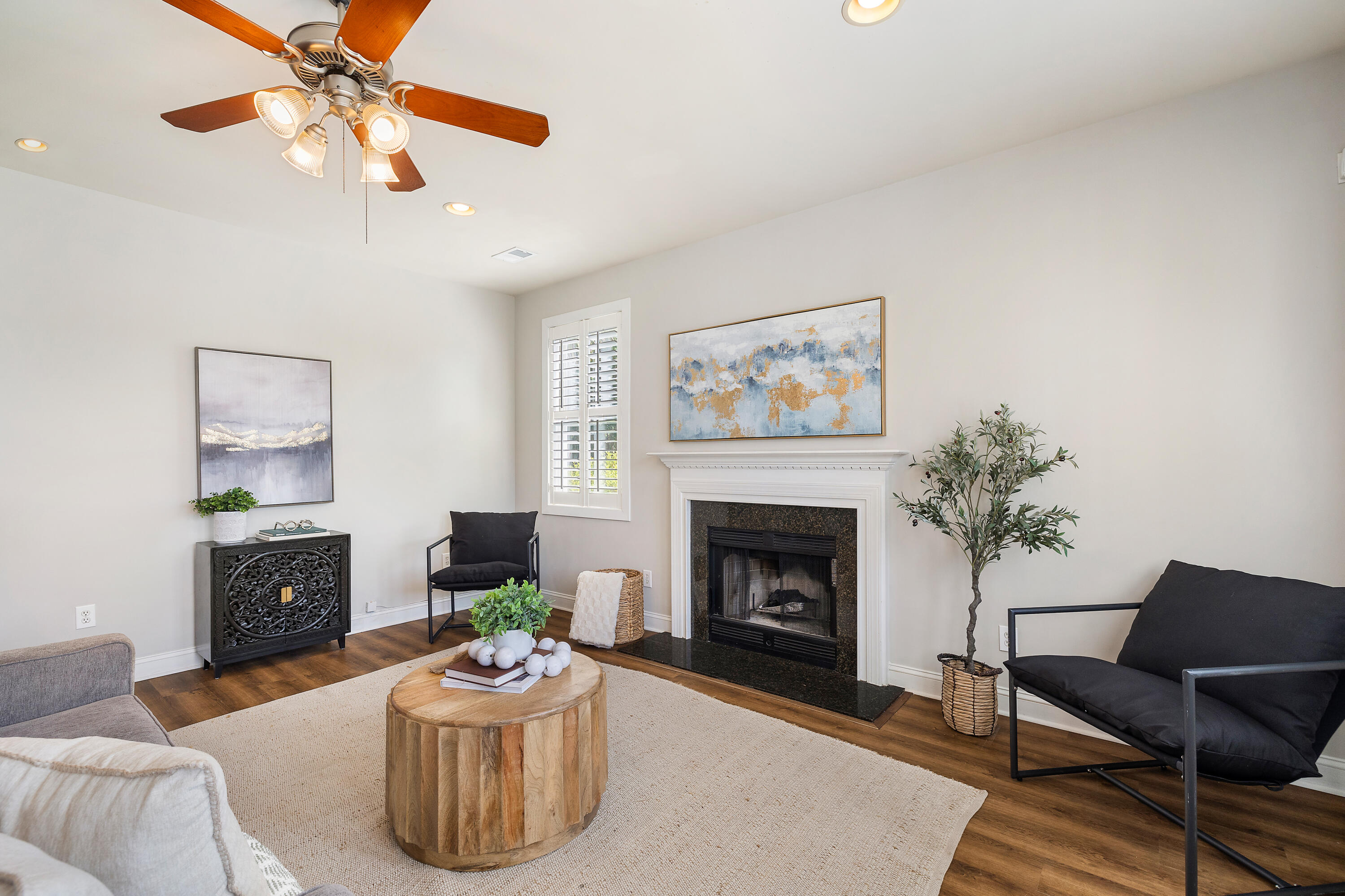 123 Gaslight Boulevard