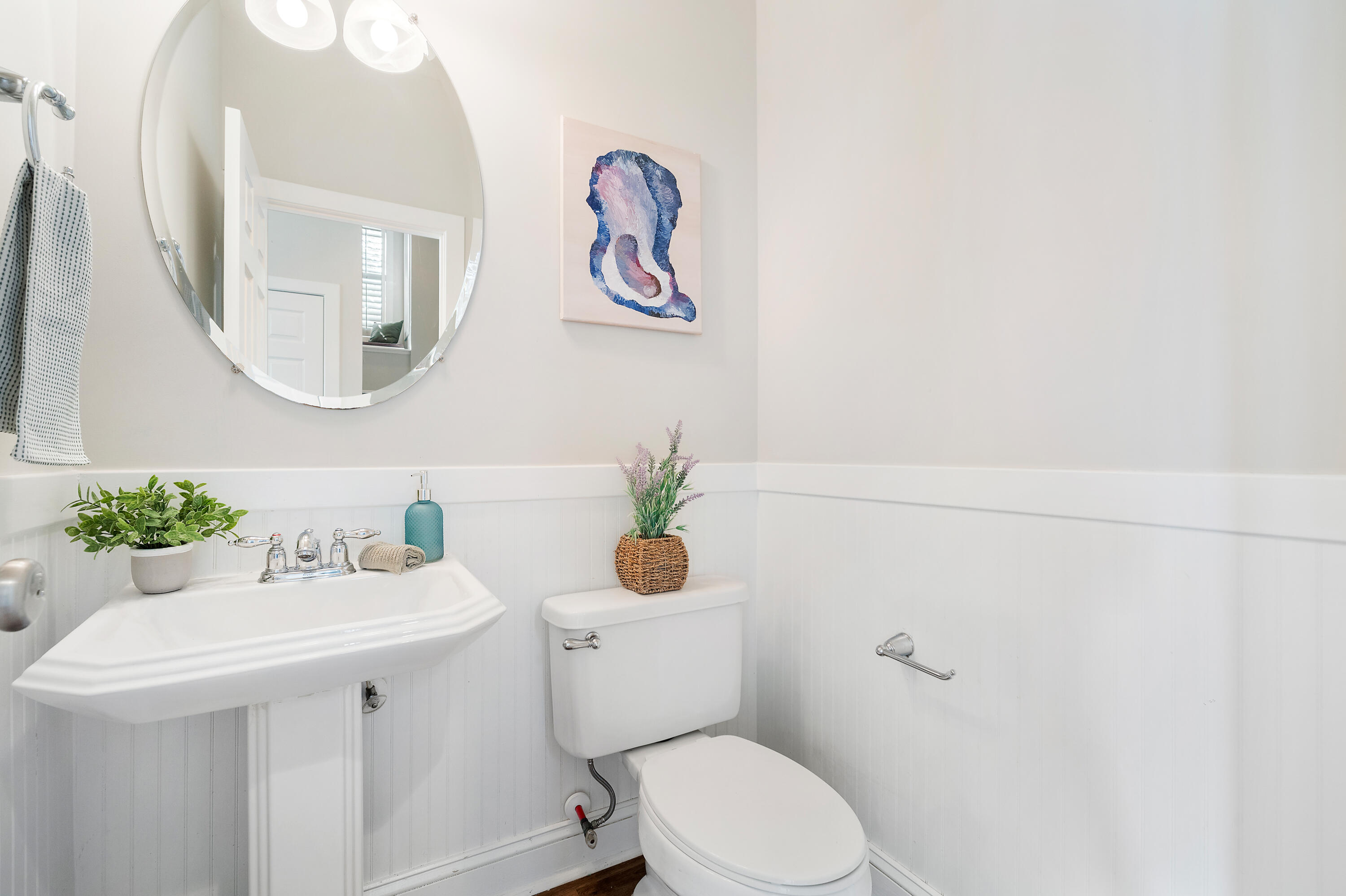 123 Gaslight Boulevard