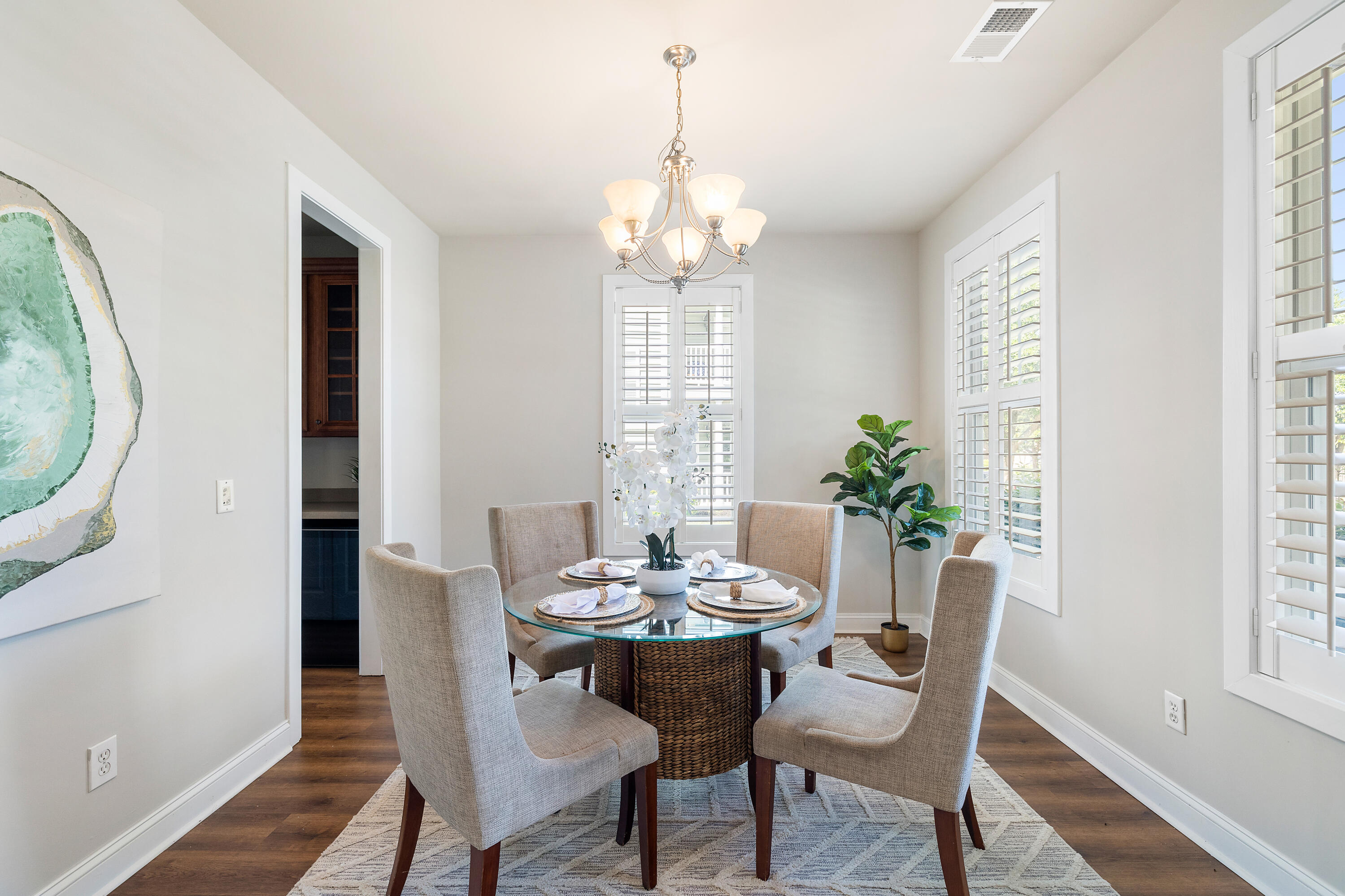 123 Gaslight Boulevard