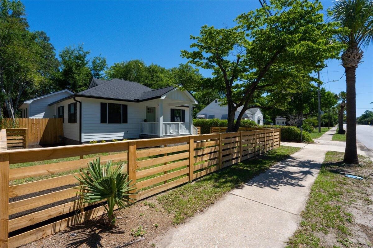 1430 E Montague Avenue