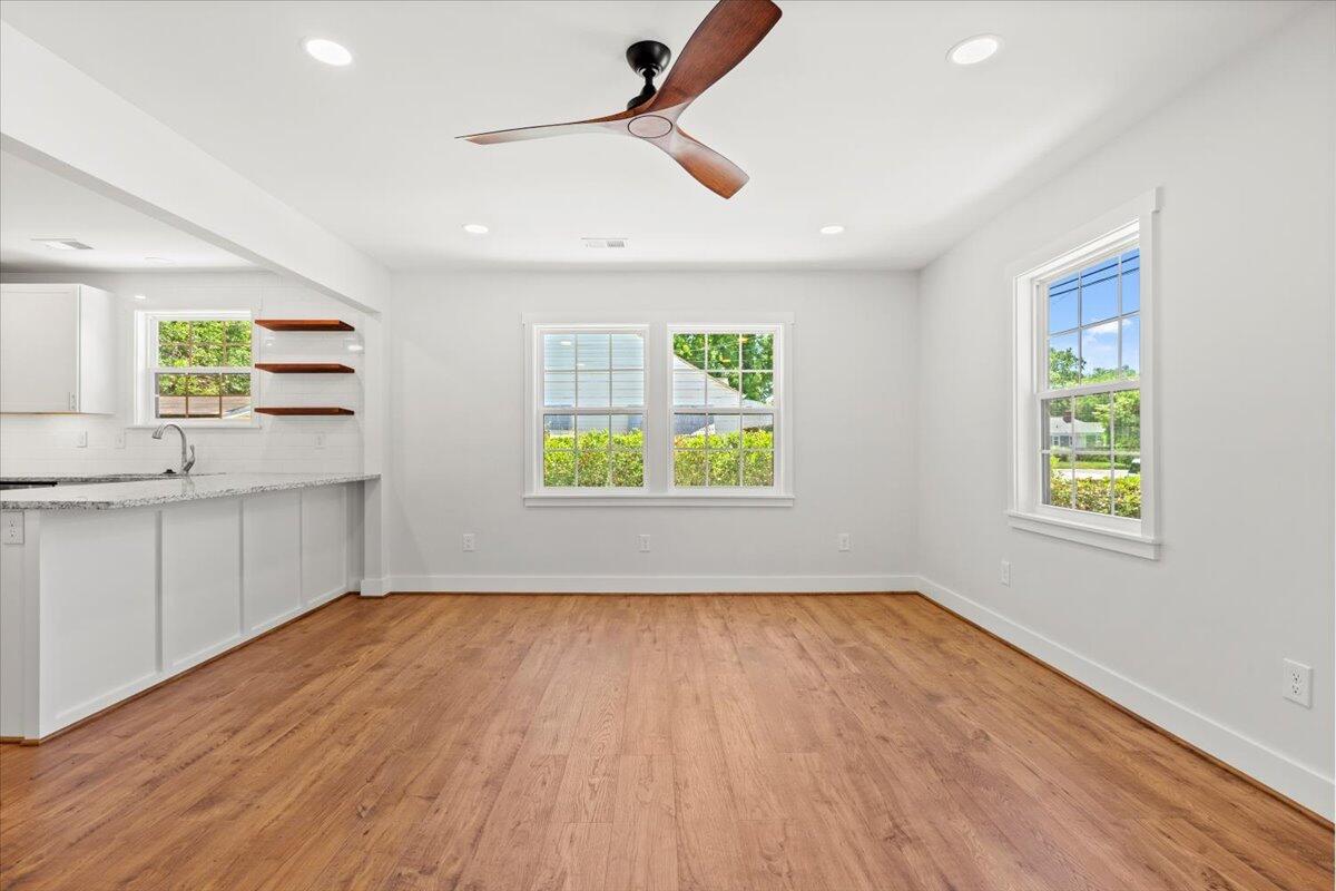 1430 E Montague Avenue