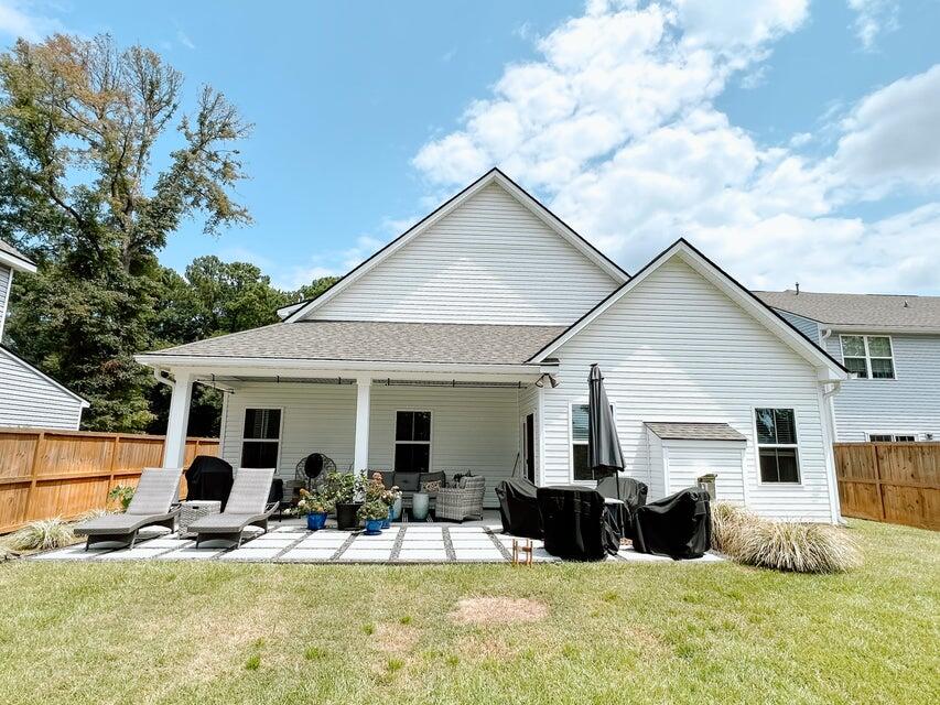 111 Country Oaks Lane