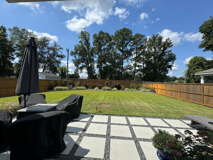 111 Country Oaks Lane