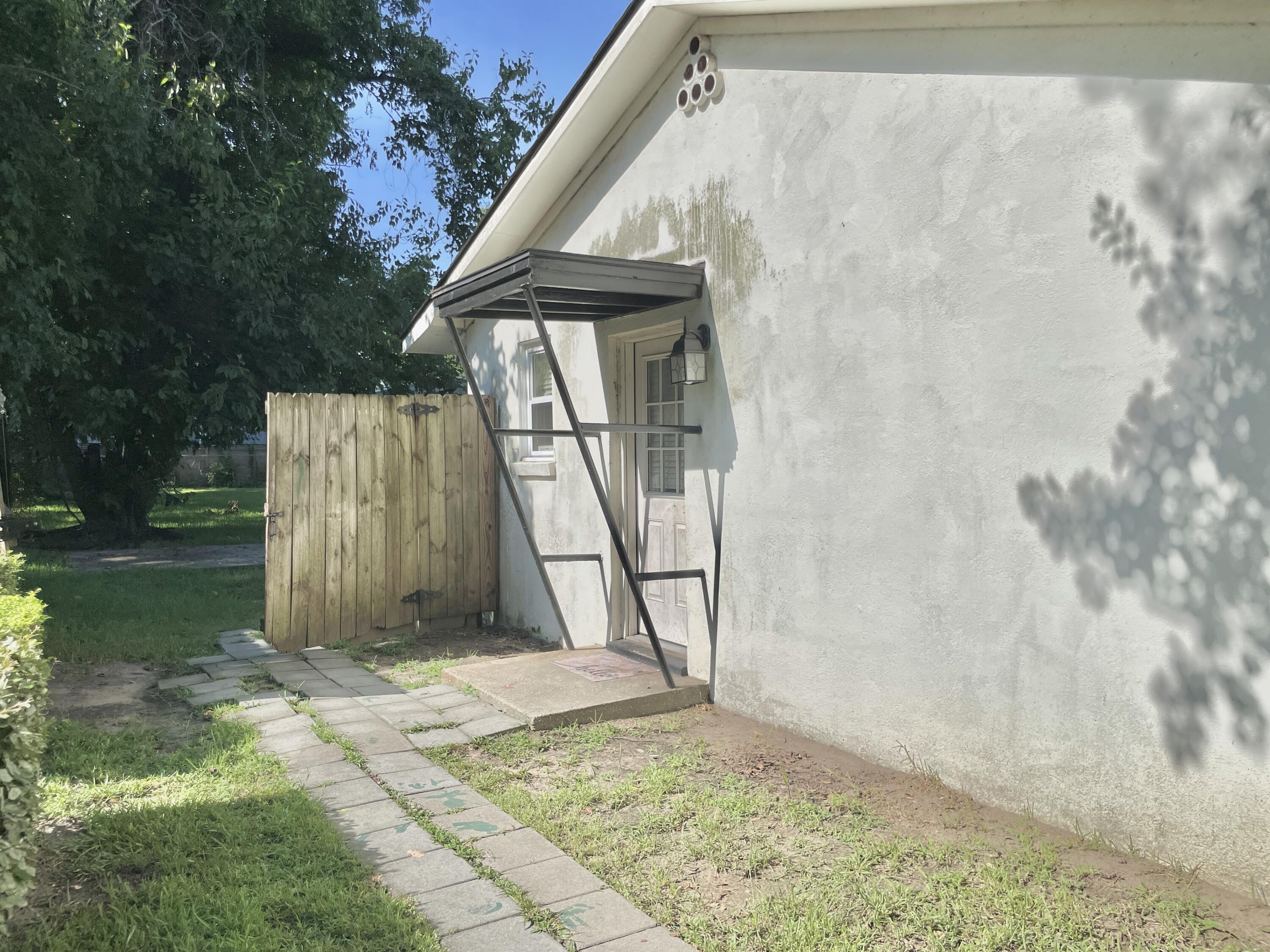 1341 Wallerton Avenue