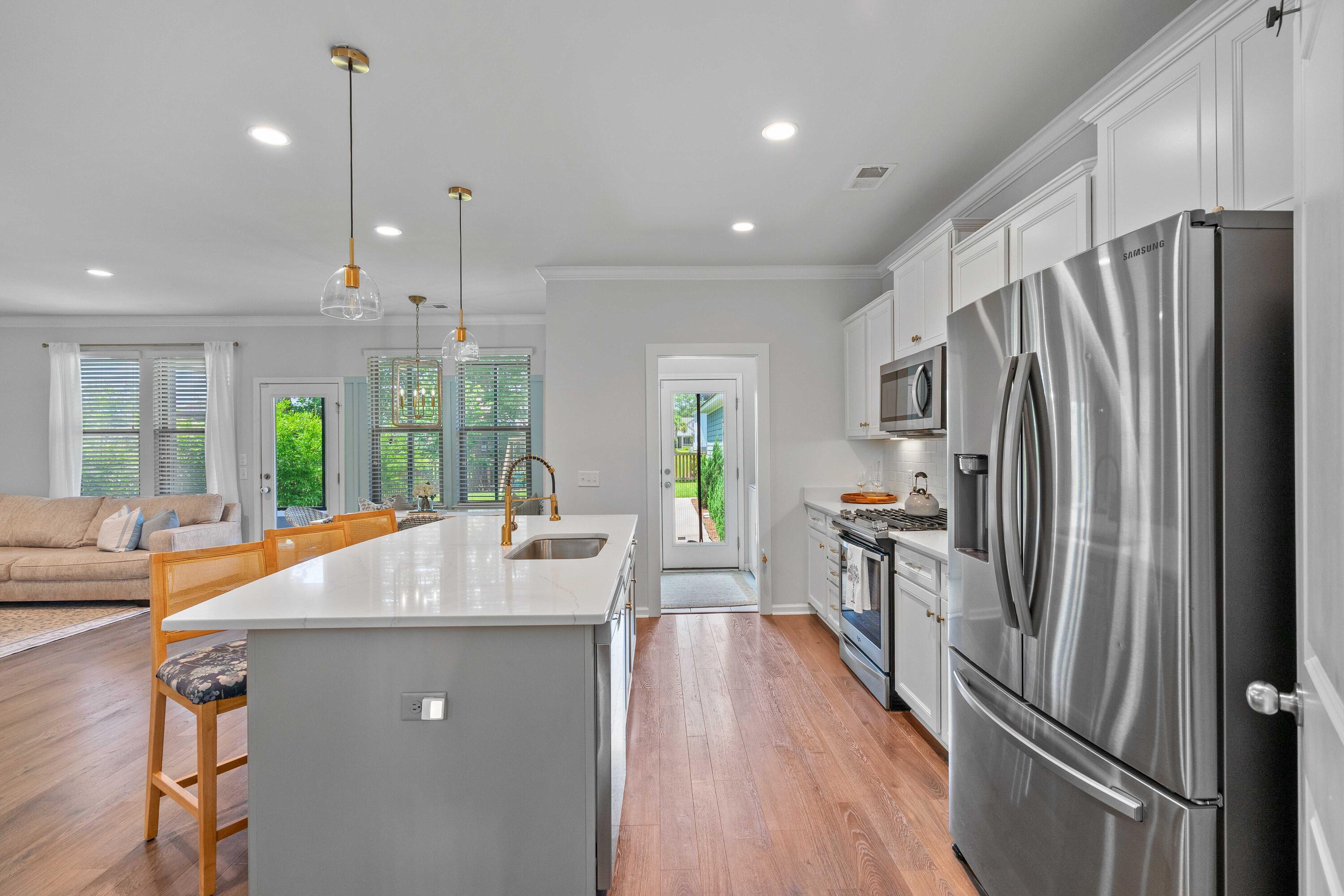 2069 Kemmerlin Street