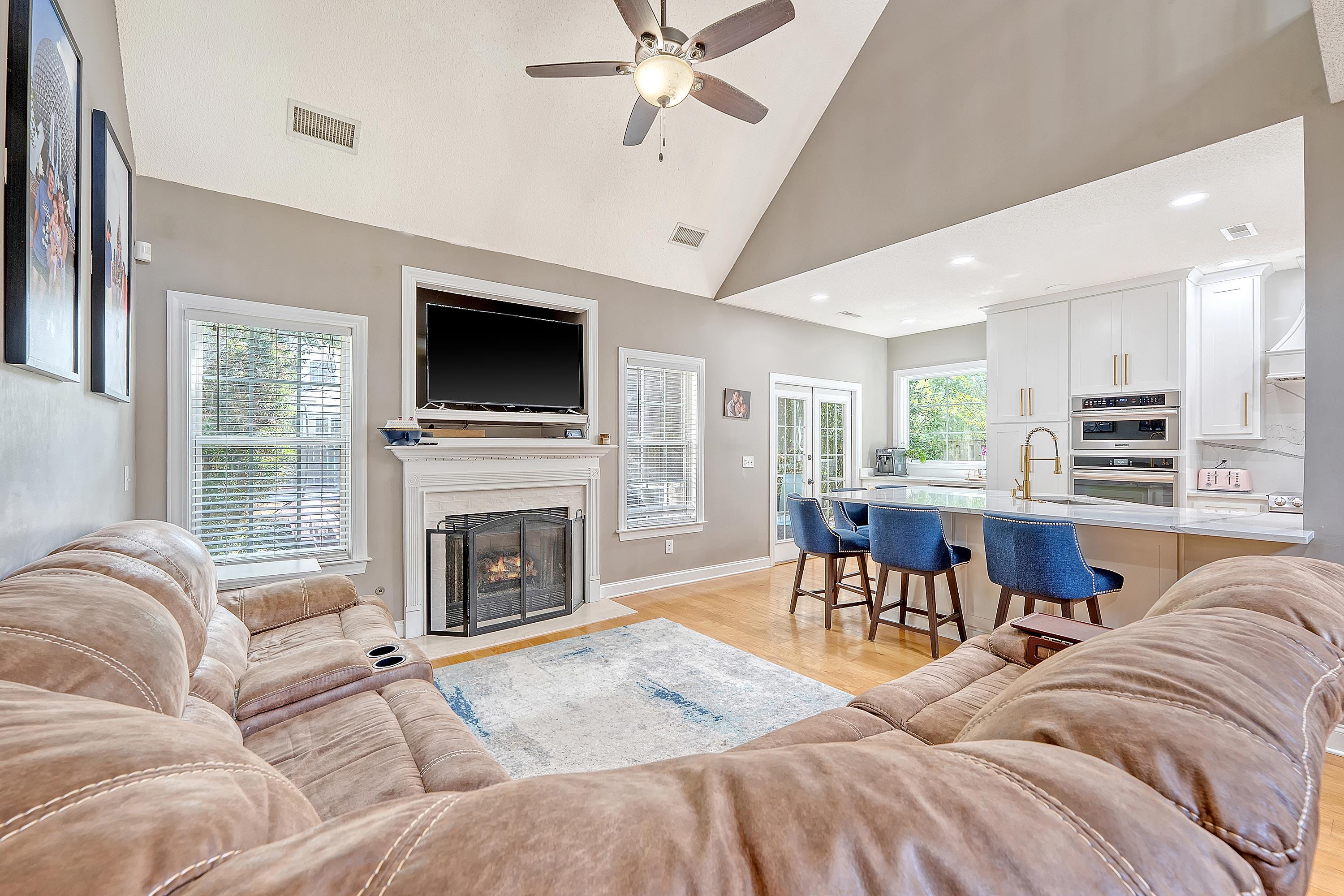 30 Muirfield Village Court