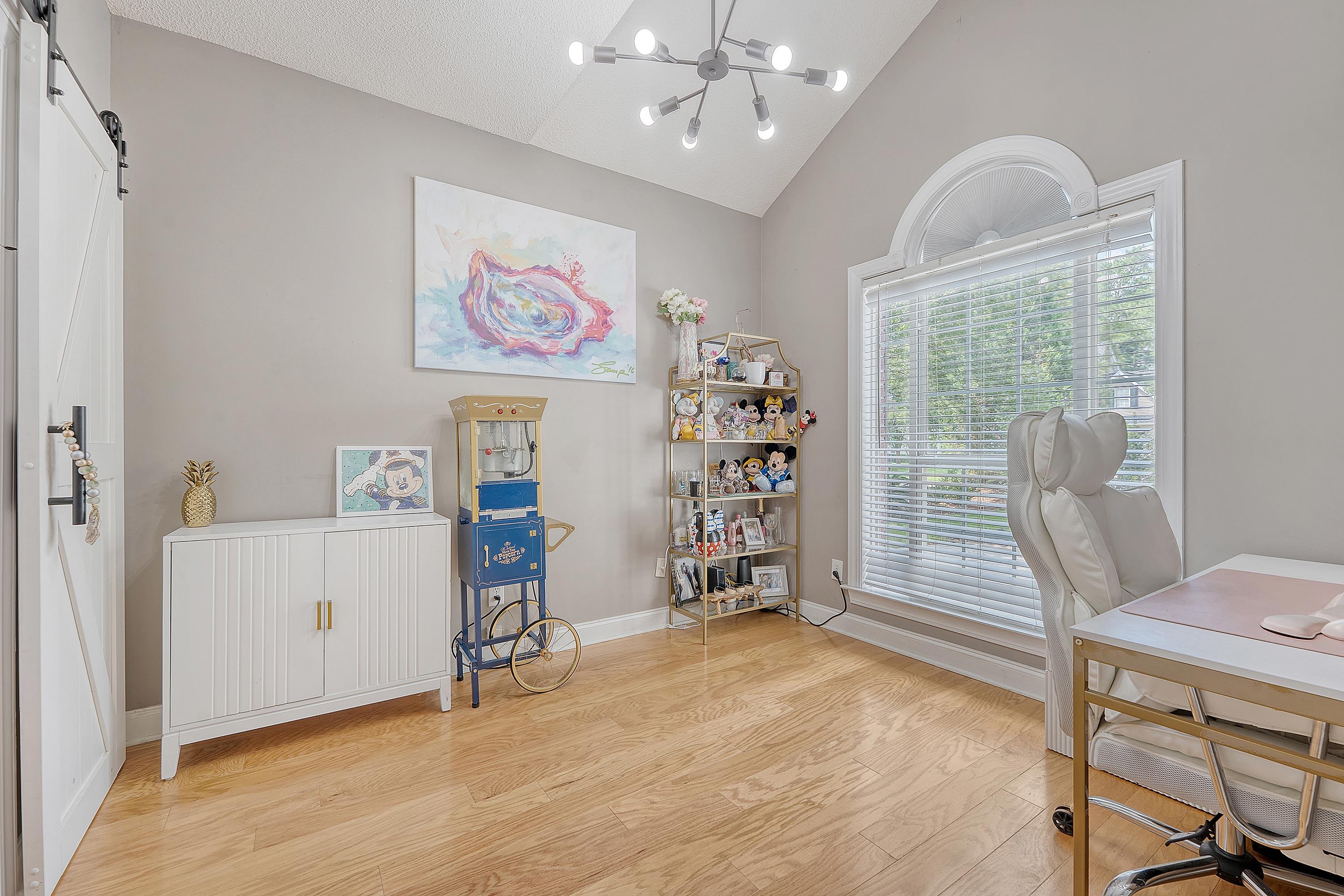 30 Muirfield Village Court