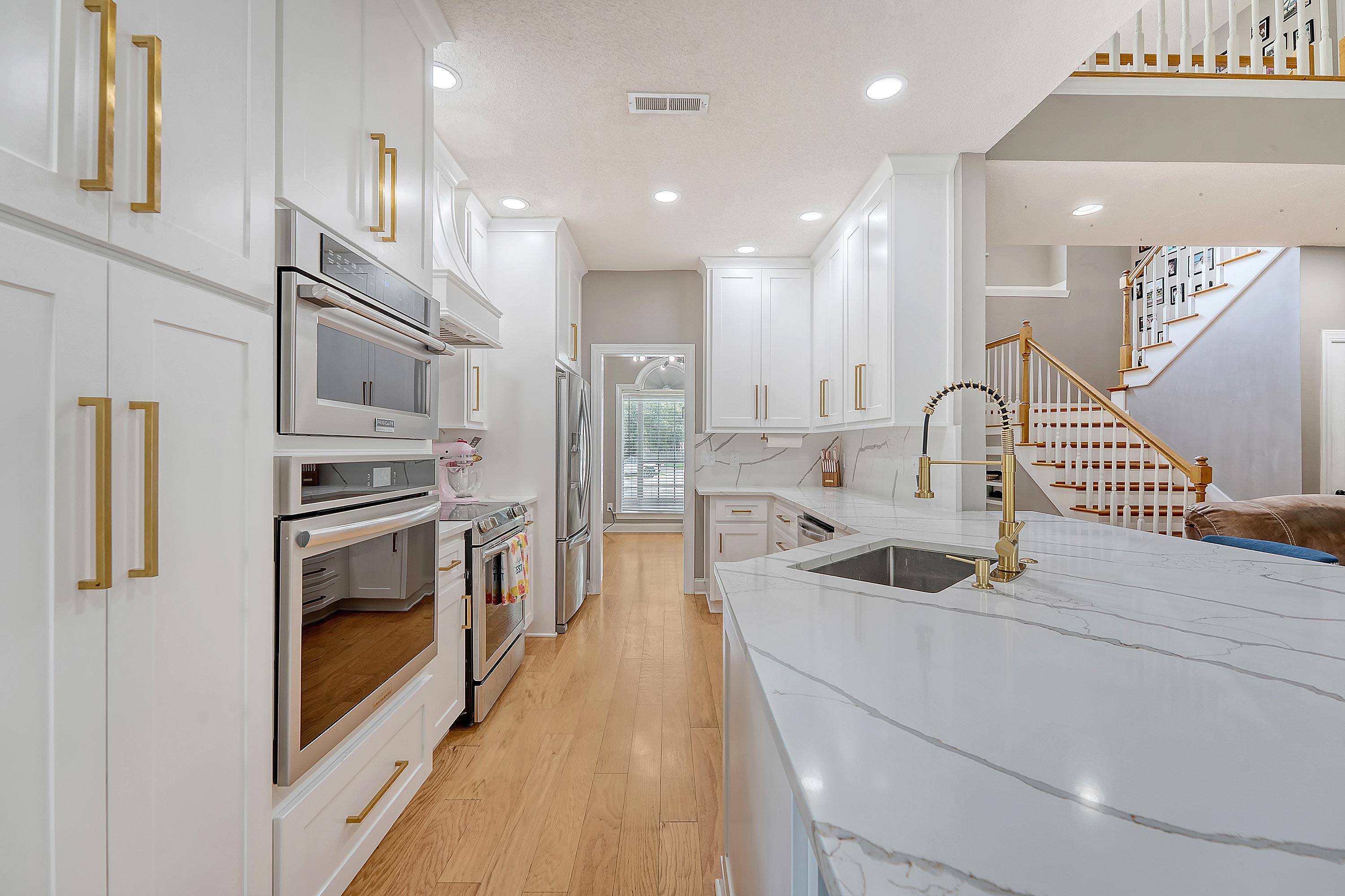 30 Muirfield Village Court