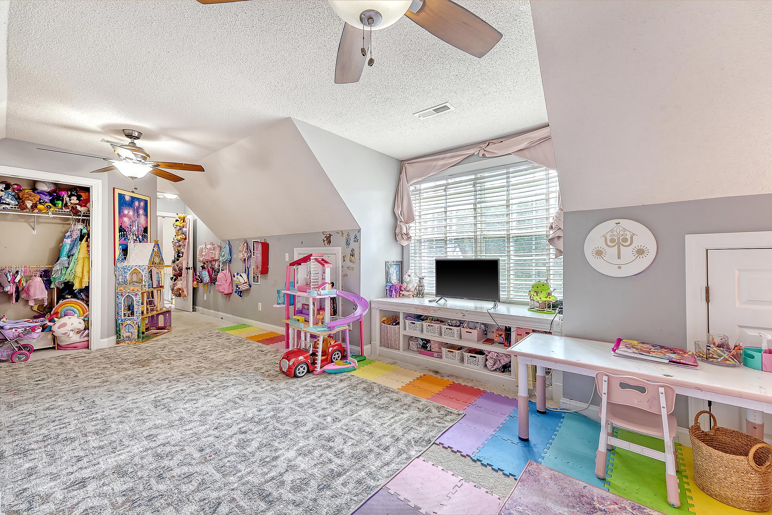 30 Muirfield Village Court