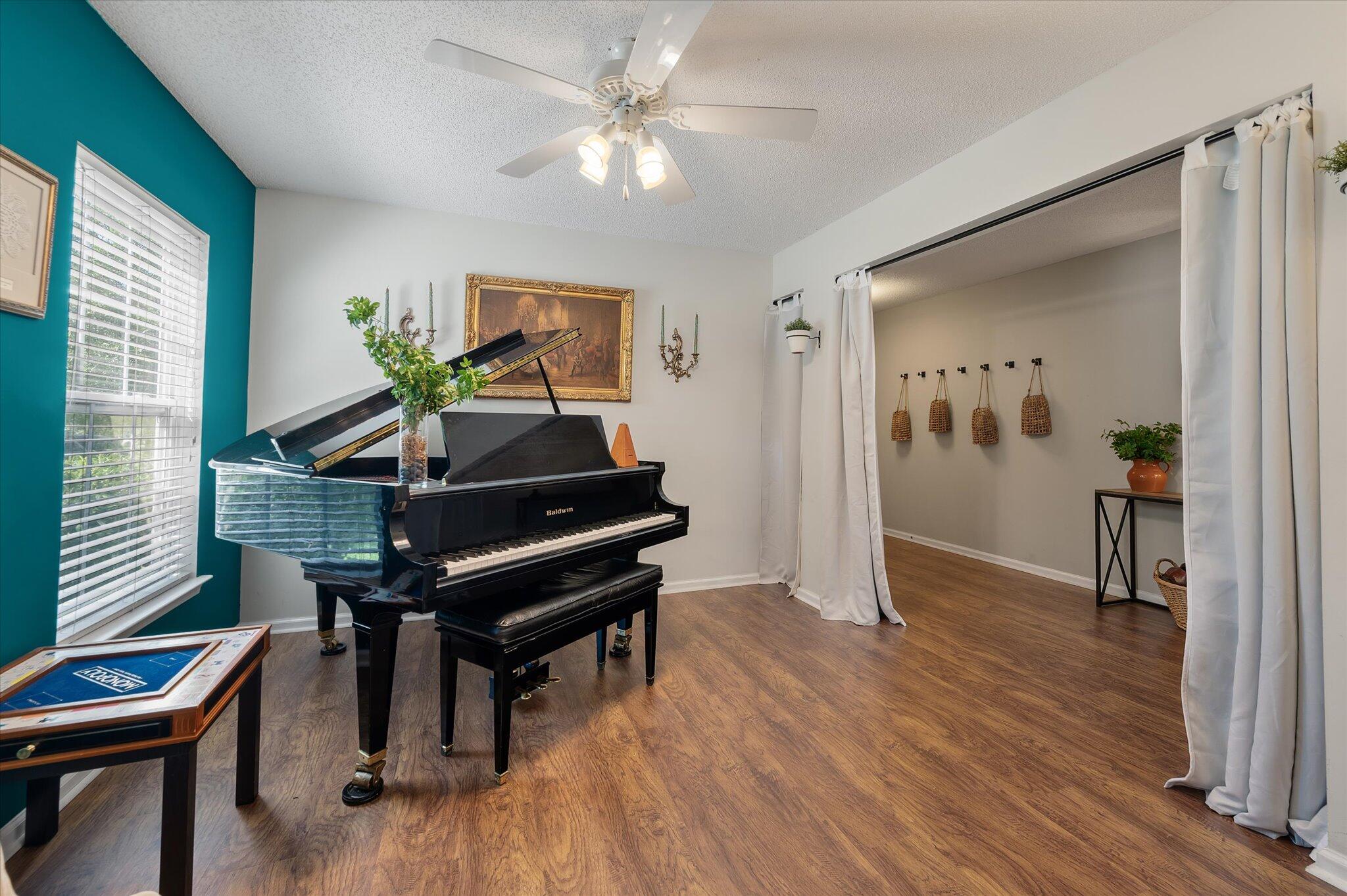 5013 Holdsworth Drive