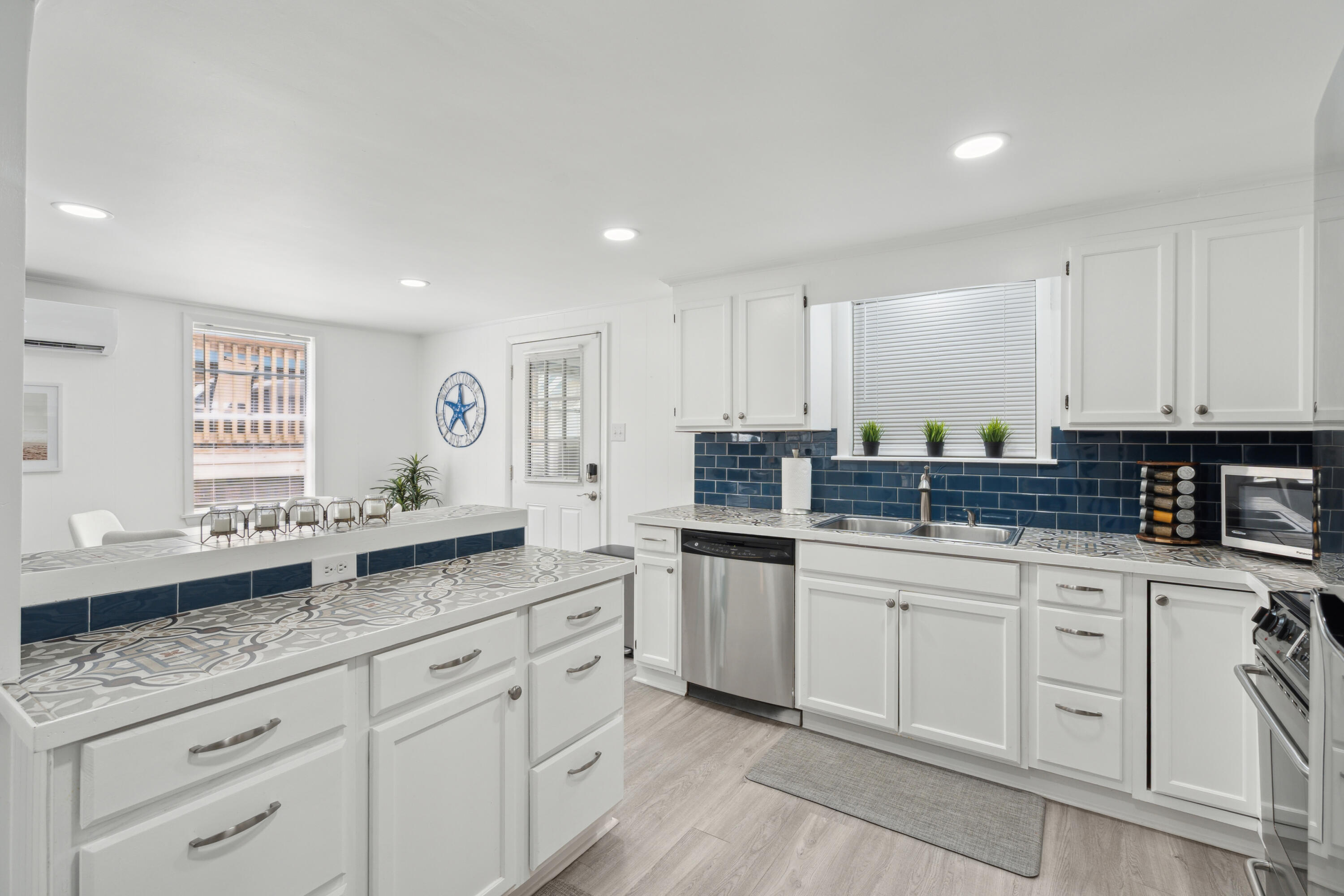 2407 Cameron Boulevard # B Unit: A & B